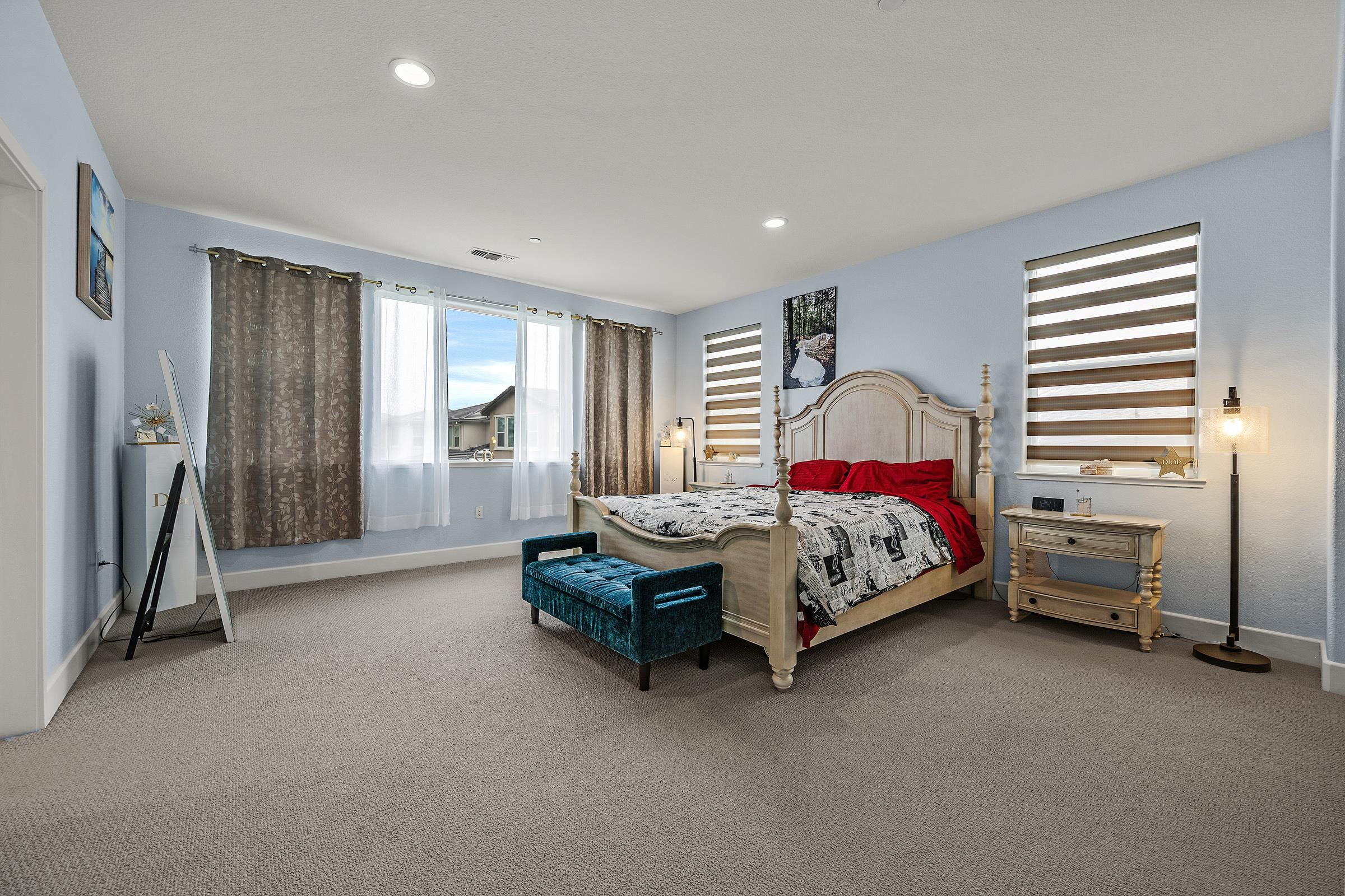 Detail Gallery Image 16 of 39 For 2505 Mulholland Dr, Lathrop,  CA 95330 - 5 Beds | 4/1 Baths