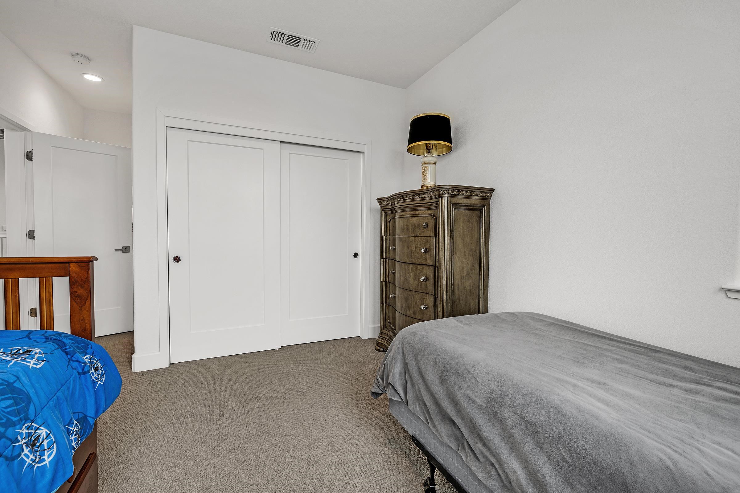 Detail Gallery Image 22 of 39 For 2505 Mulholland Dr, Lathrop,  CA 95330 - 5 Beds | 4/1 Baths