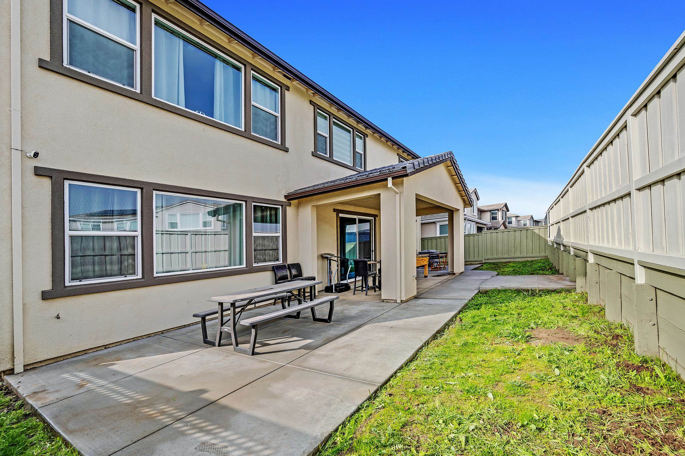 Detail Gallery Image 34 of 39 For 2505 Mulholland Dr, Lathrop,  CA 95330 - 5 Beds | 4/1 Baths