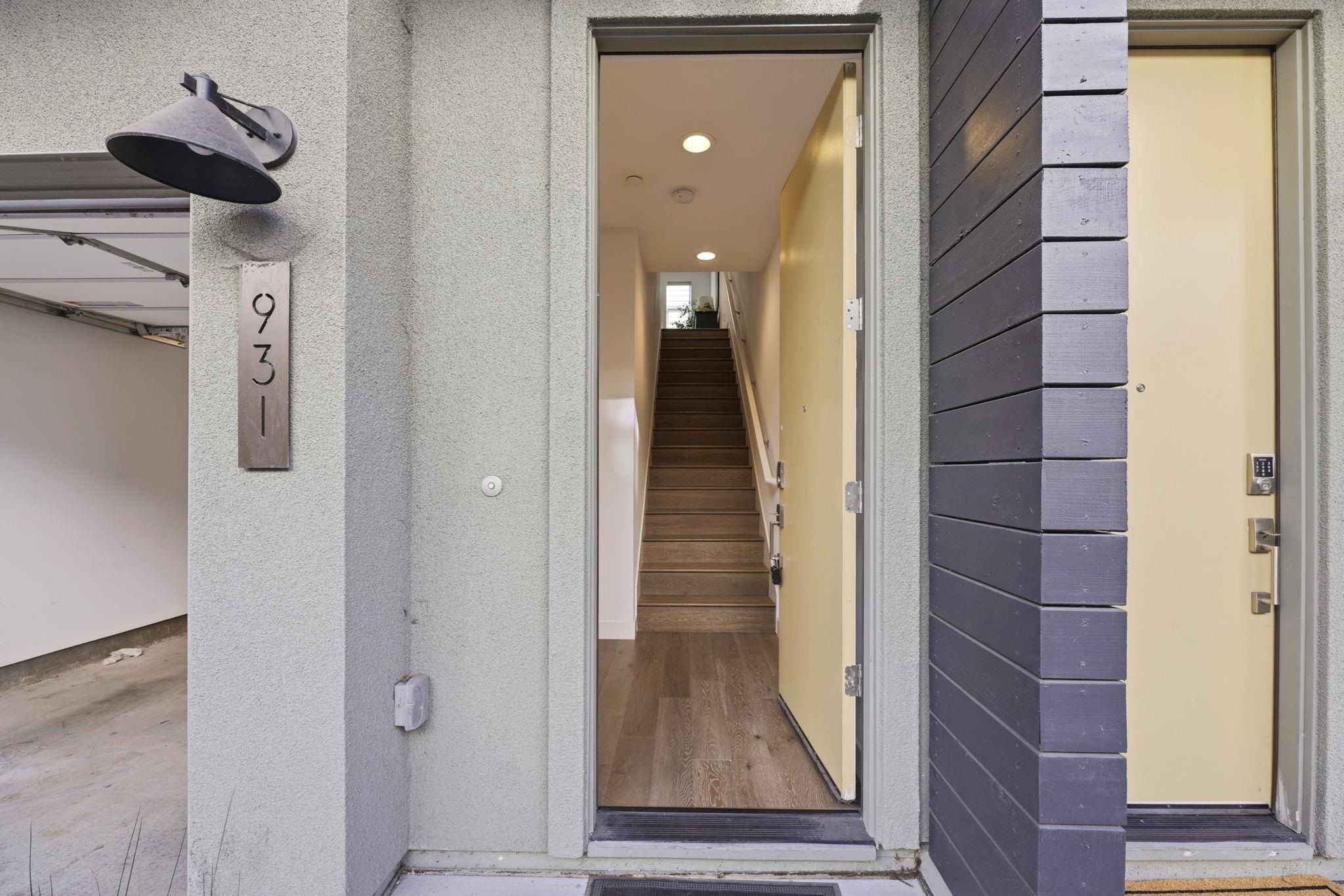 Photo #2: 41121165 Listing: Photo #2