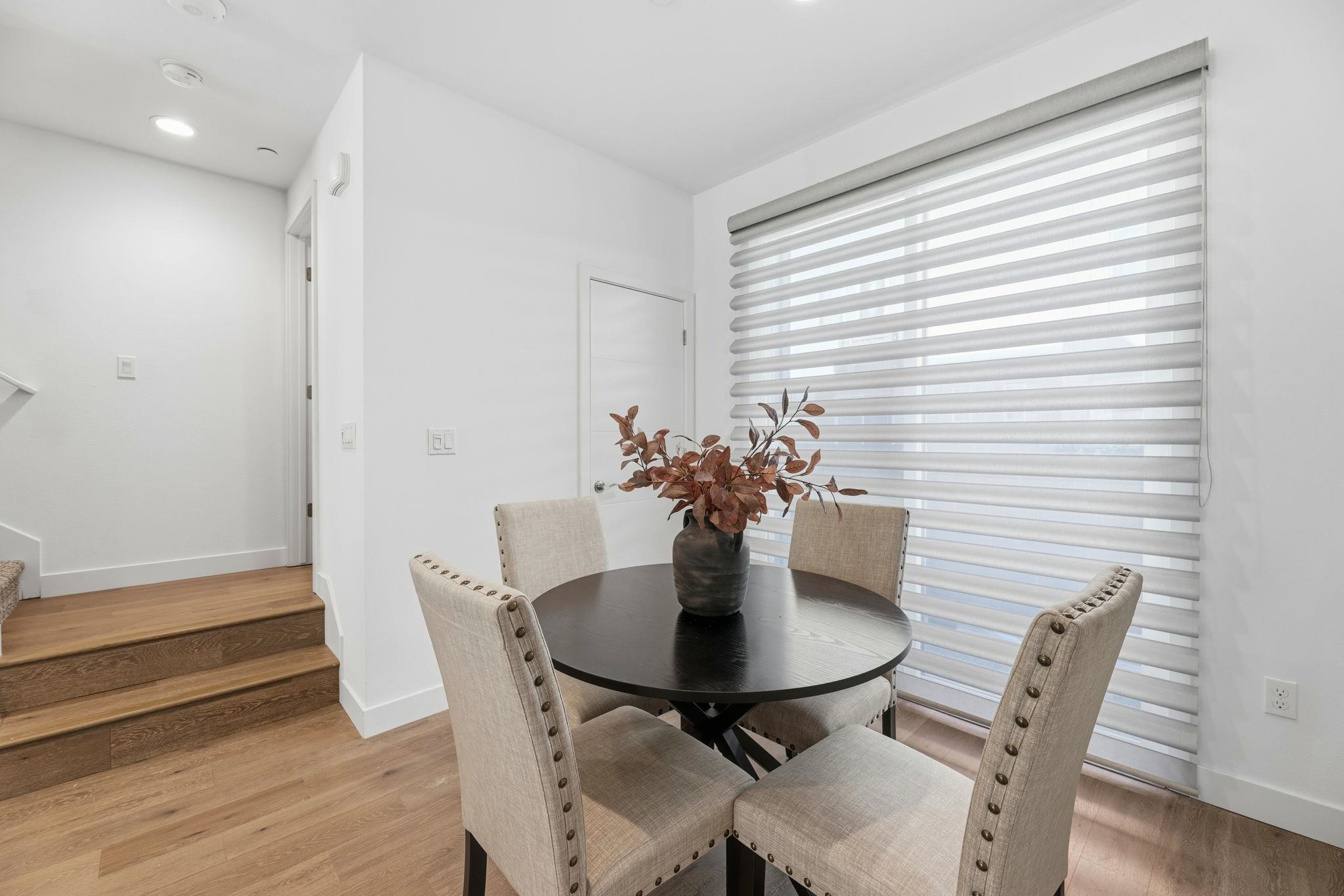 Detail Gallery Image 16 of 41 For 931 Edy Ln, Oakland,  CA 94607 - 2 Beds | 2/1 Baths