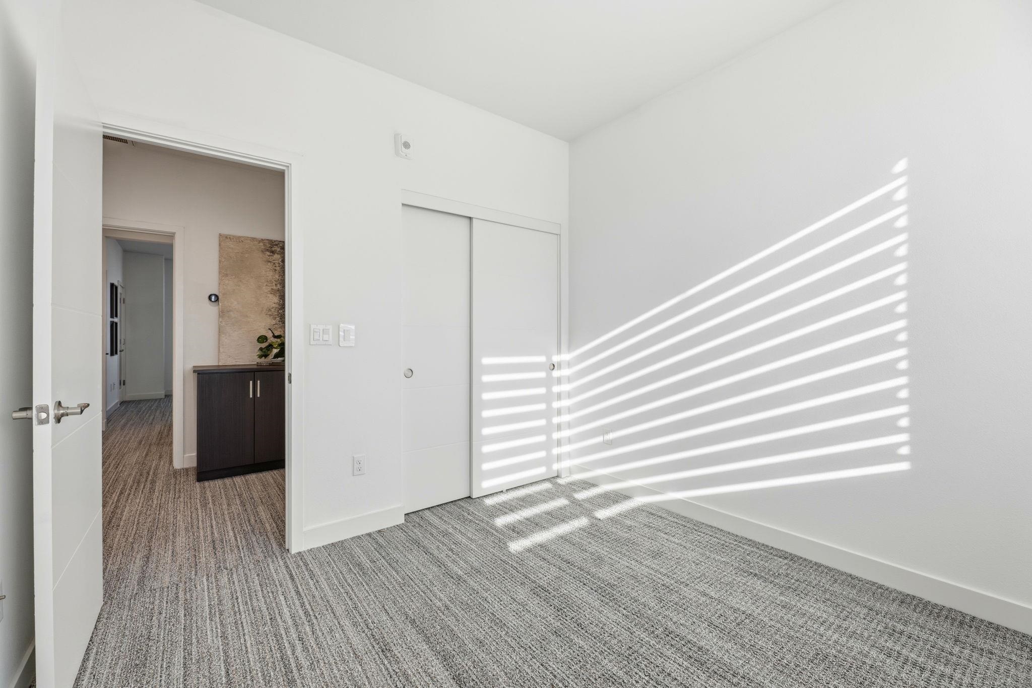 Detail Gallery Image 25 of 41 For 931 Edy Ln, Oakland,  CA 94607 - 2 Beds | 2/1 Baths