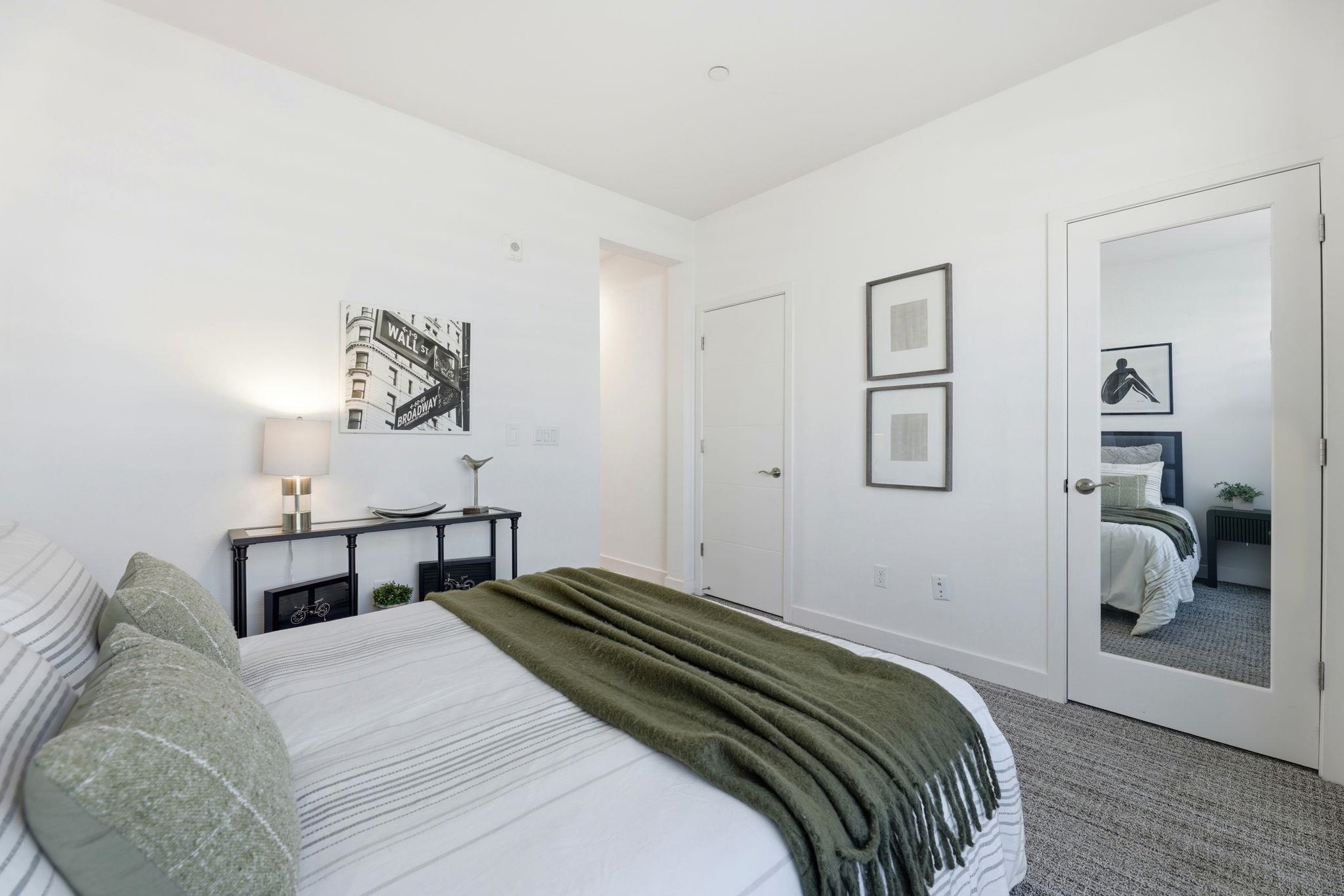 Detail Gallery Image 29 of 41 For 931 Edy Ln, Oakland,  CA 94607 - 2 Beds | 2/1 Baths