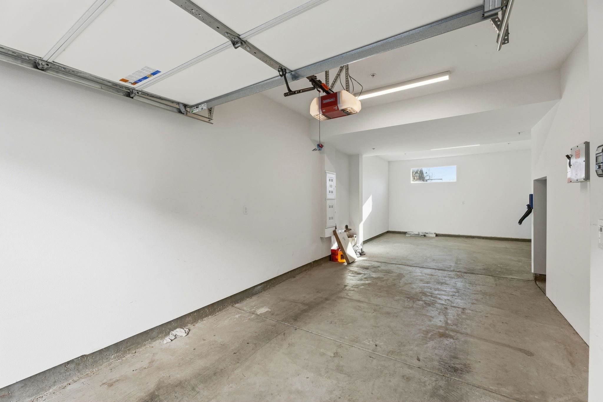 Detail Gallery Image 38 of 41 For 931 Edy Ln, Oakland,  CA 94607 - 2 Beds | 2/1 Baths