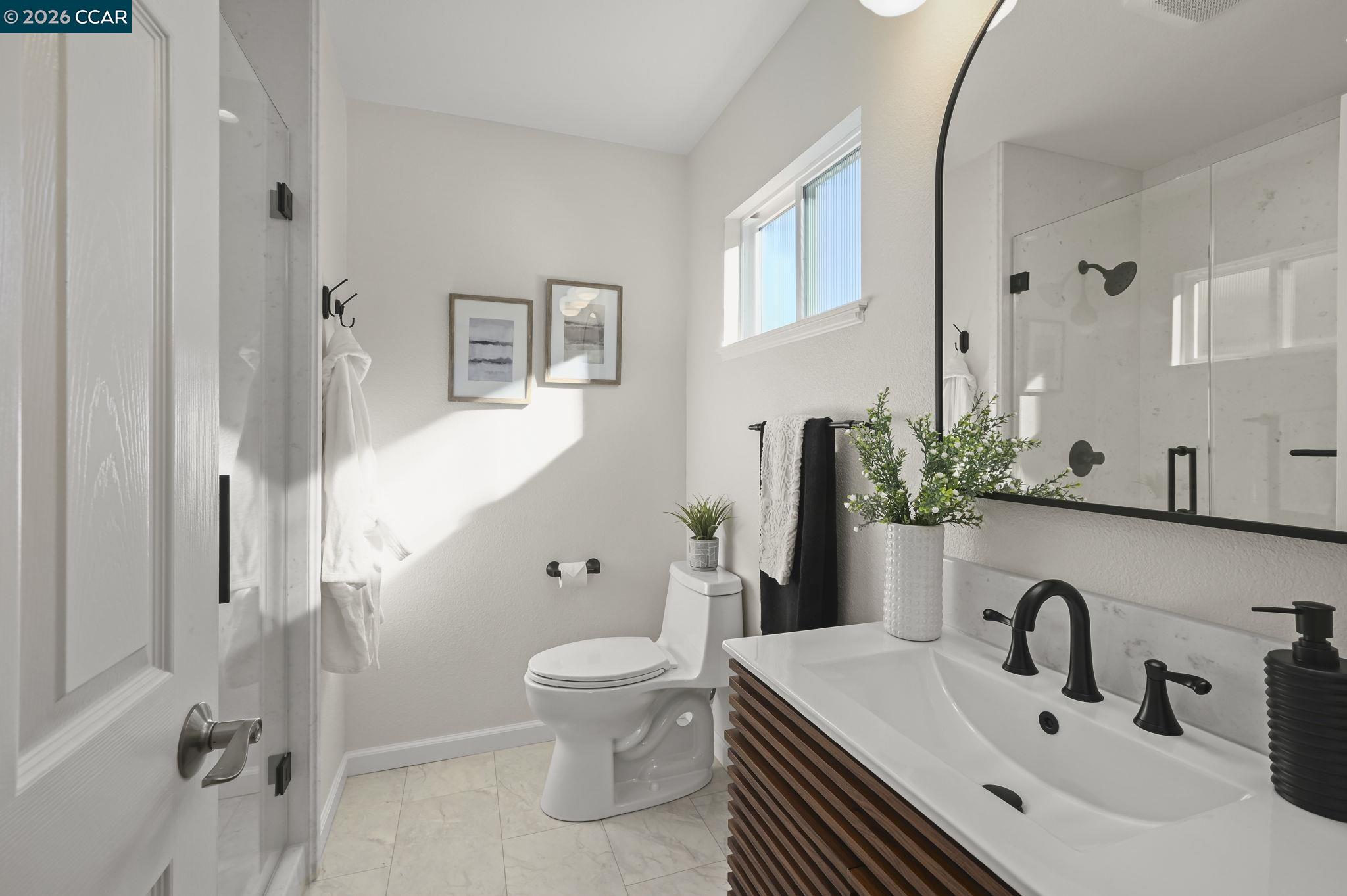 Detail Gallery Image 14 of 37 For 1687 Westwood Dr, Concord,  CA 94521 - 3 Beds | 2 Baths