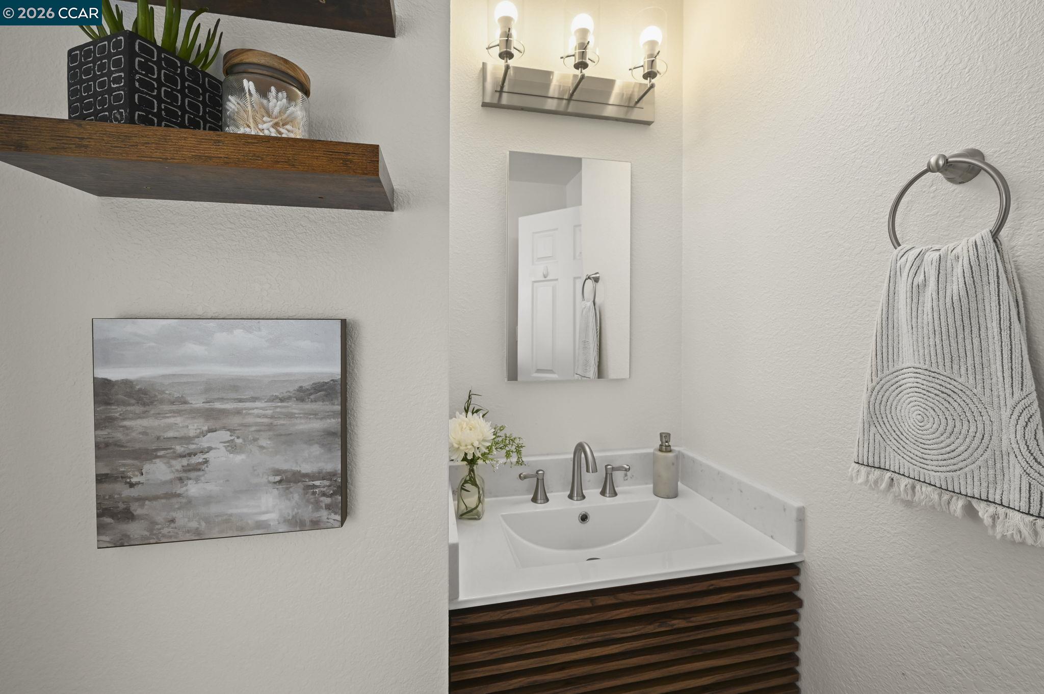 Detail Gallery Image 20 of 37 For 1687 Westwood Dr, Concord,  CA 94521 - 3 Beds | 2 Baths