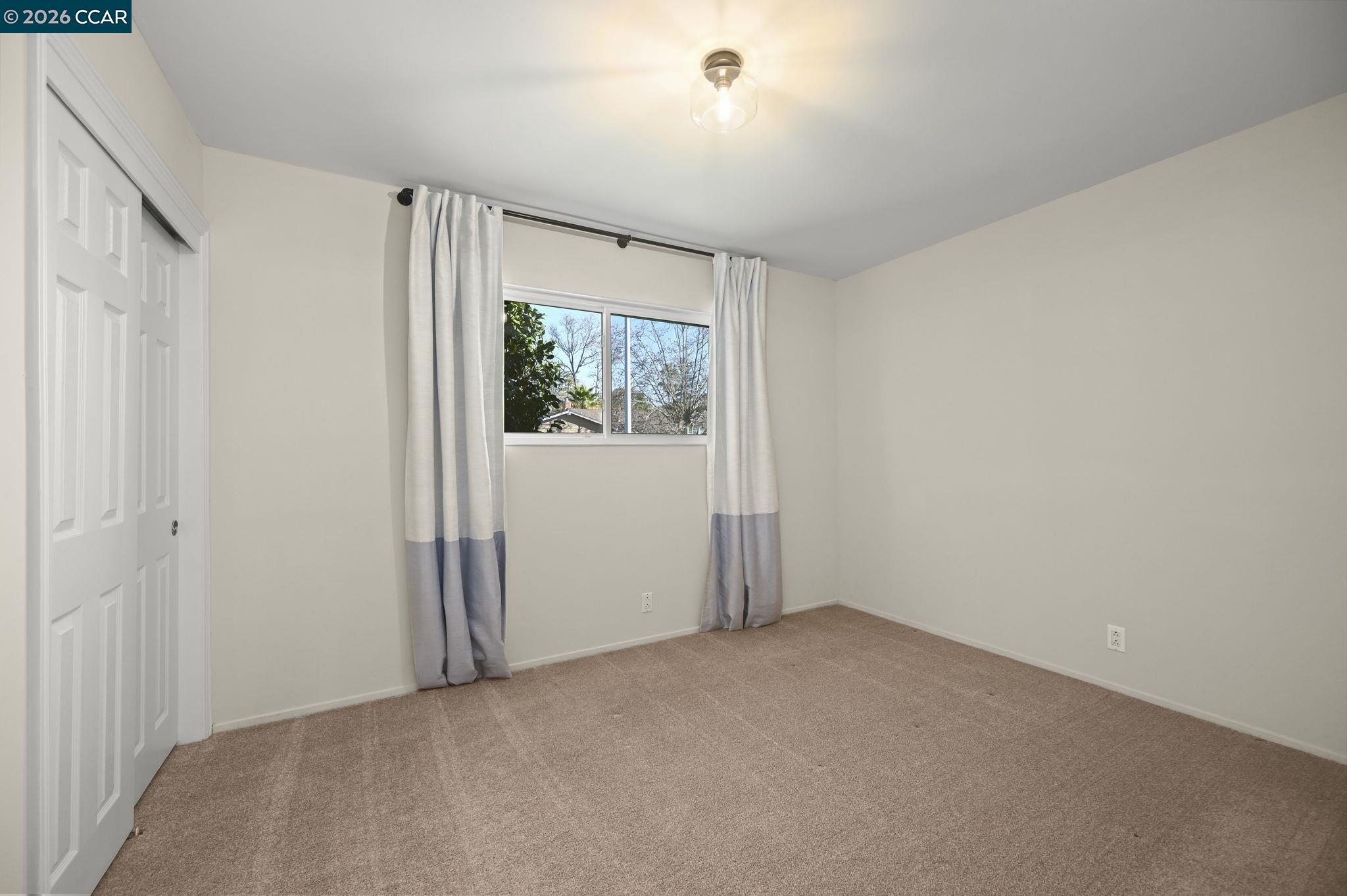 Detail Gallery Image 22 of 37 For 1687 Westwood Dr, Concord,  CA 94521 - 3 Beds | 2 Baths