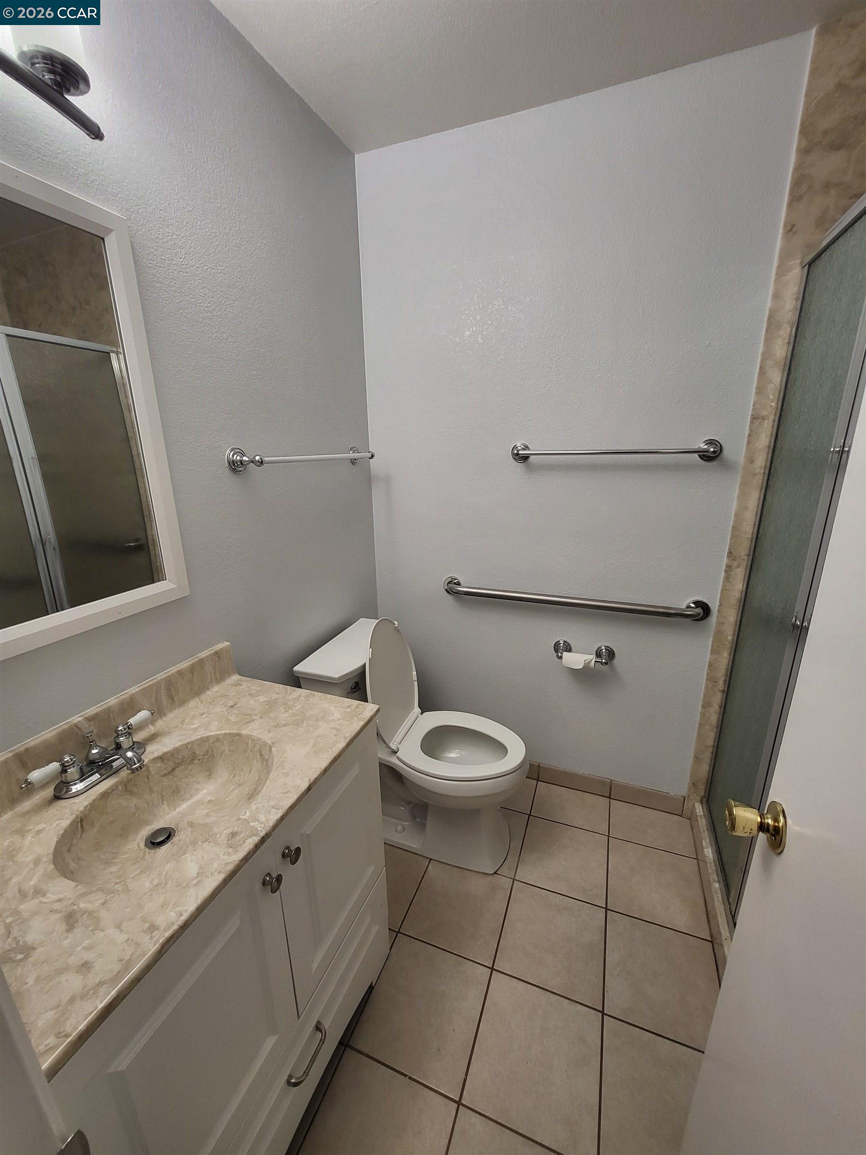 Detail Gallery Image 12 of 18 For 11 Range Ct, Hercules,  CA 94547 - 3 Beds | 2/1 Baths