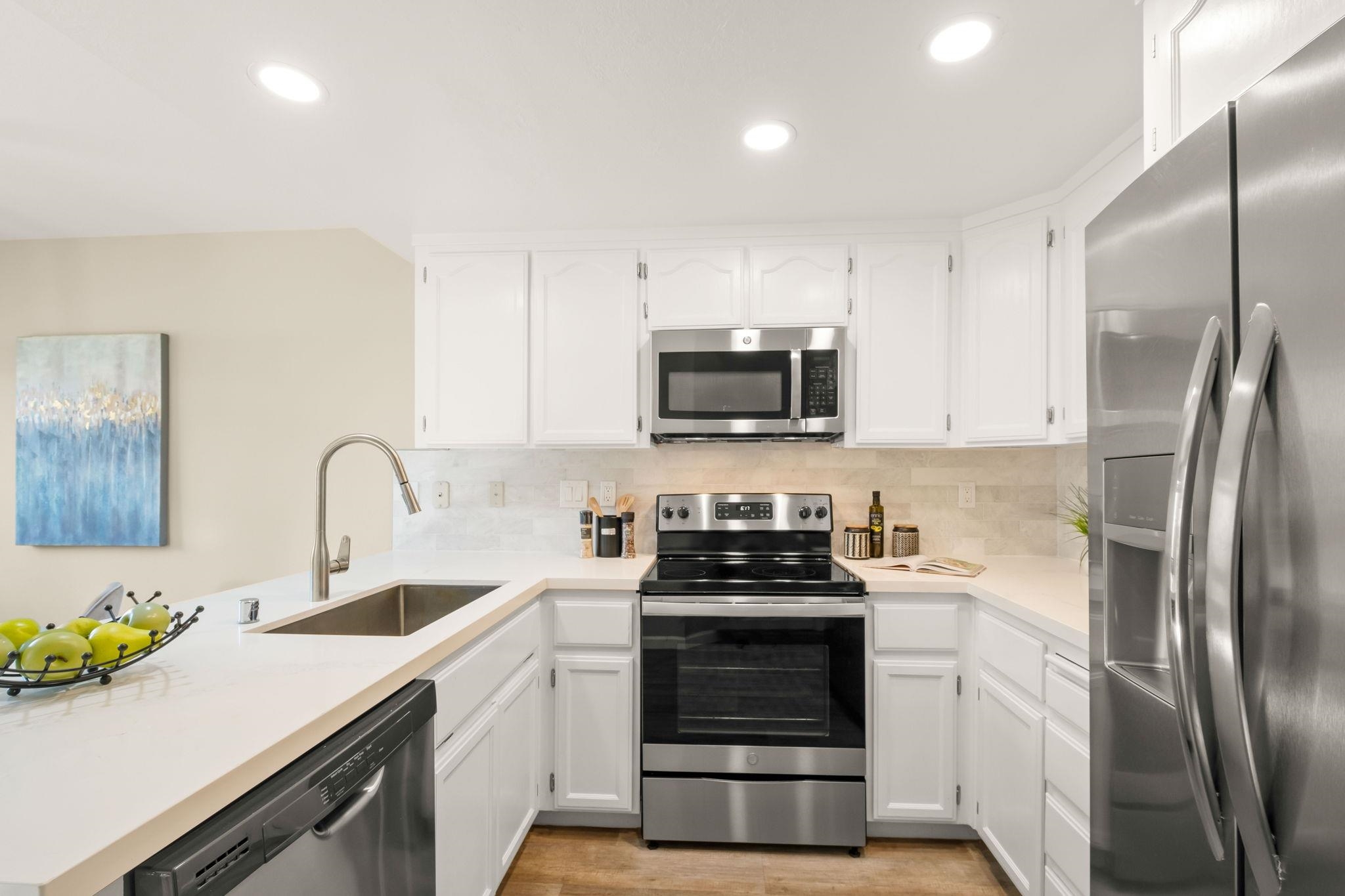 Photo #2: 41121168 Listing: Photo #2