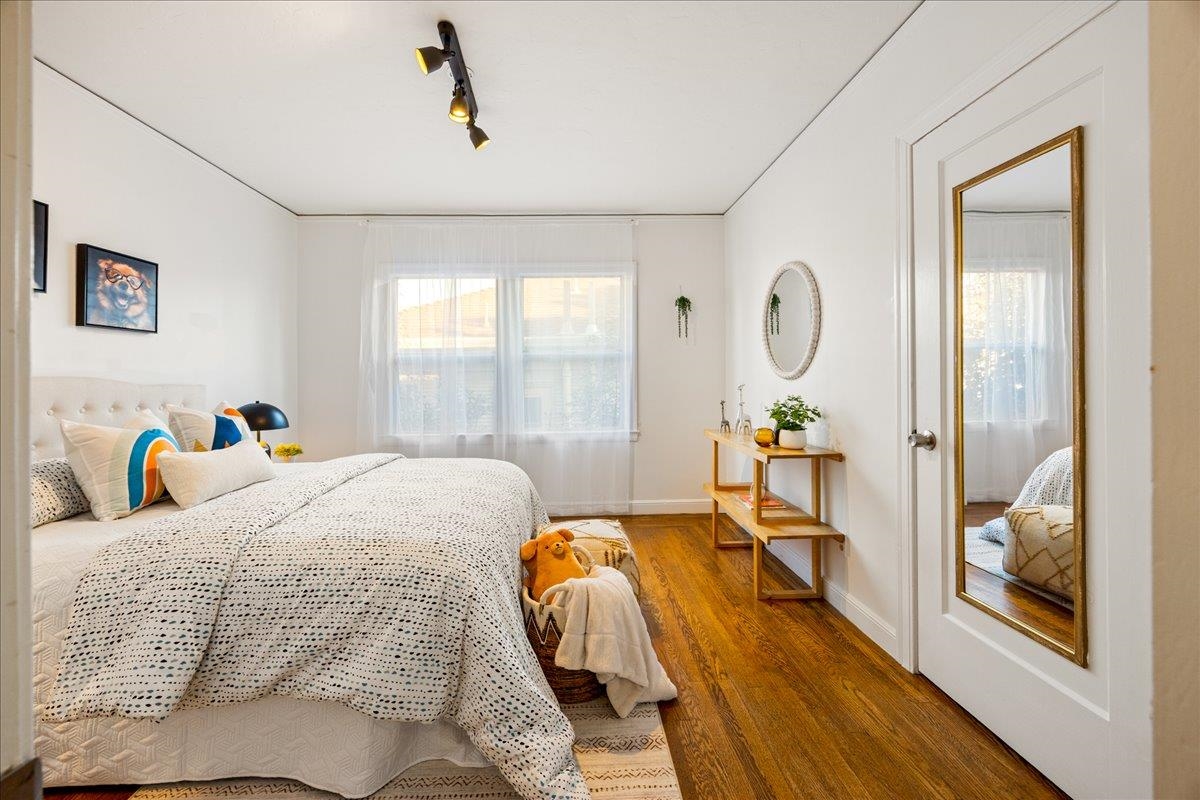 Detail Gallery Image 24 of 59 For 3439 E 18th St, Oakland,  CA 94601 - 3 Beds | 2/1 Baths