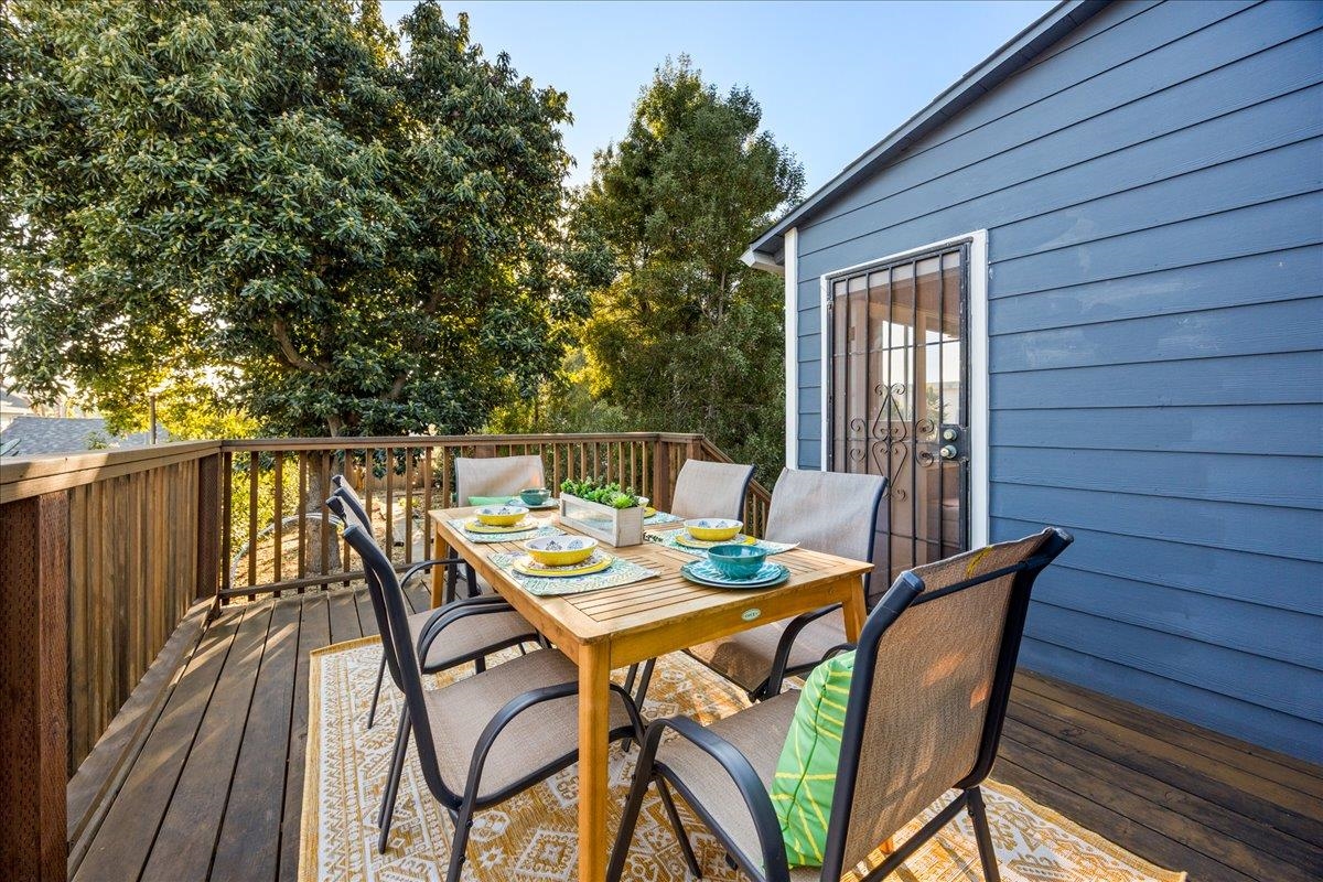 Detail Gallery Image 31 of 59 For 3439 E 18th St, Oakland,  CA 94601 - 3 Beds | 2/1 Baths