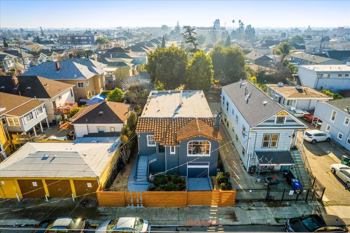 Detail Gallery Image 49 of 59 For 3439 E 18th St, Oakland,  CA 94601 - 3 Beds | 2/1 Baths