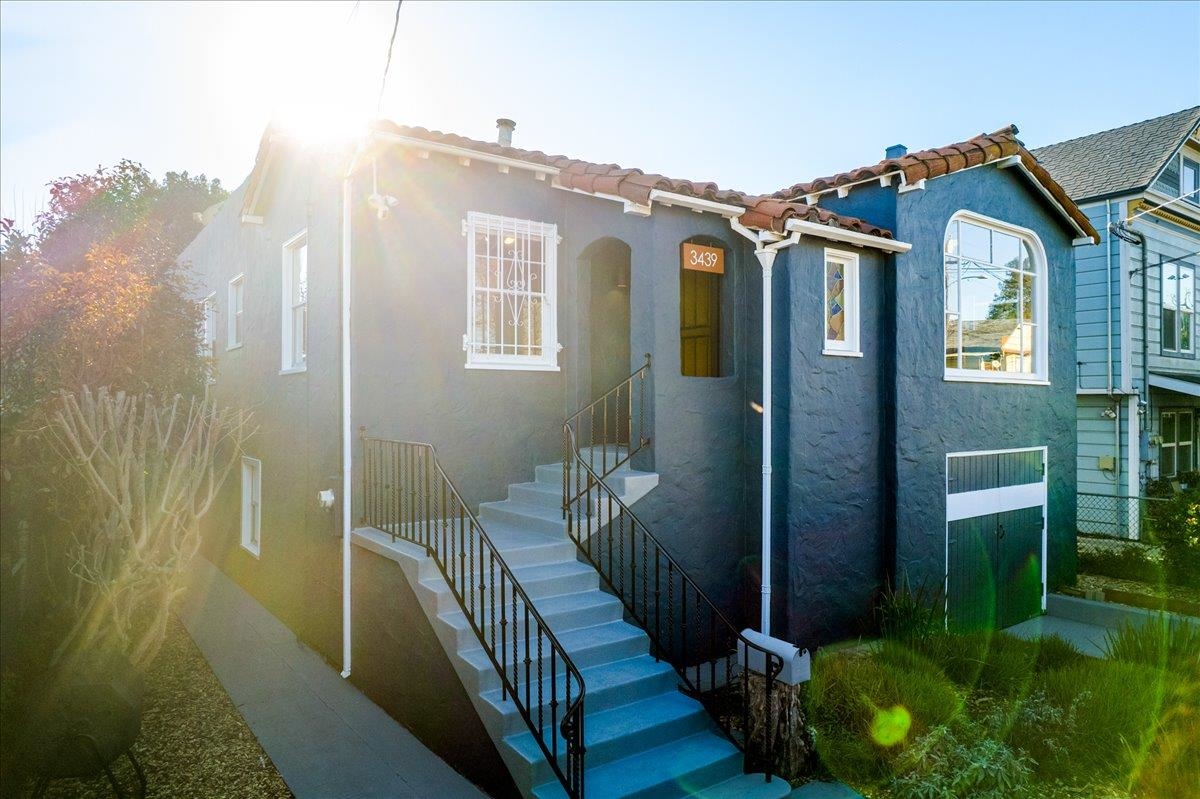 Detail Gallery Image 57 of 59 For 3439 E 18th St, Oakland,  CA 94601 - 3 Beds | 2/1 Baths