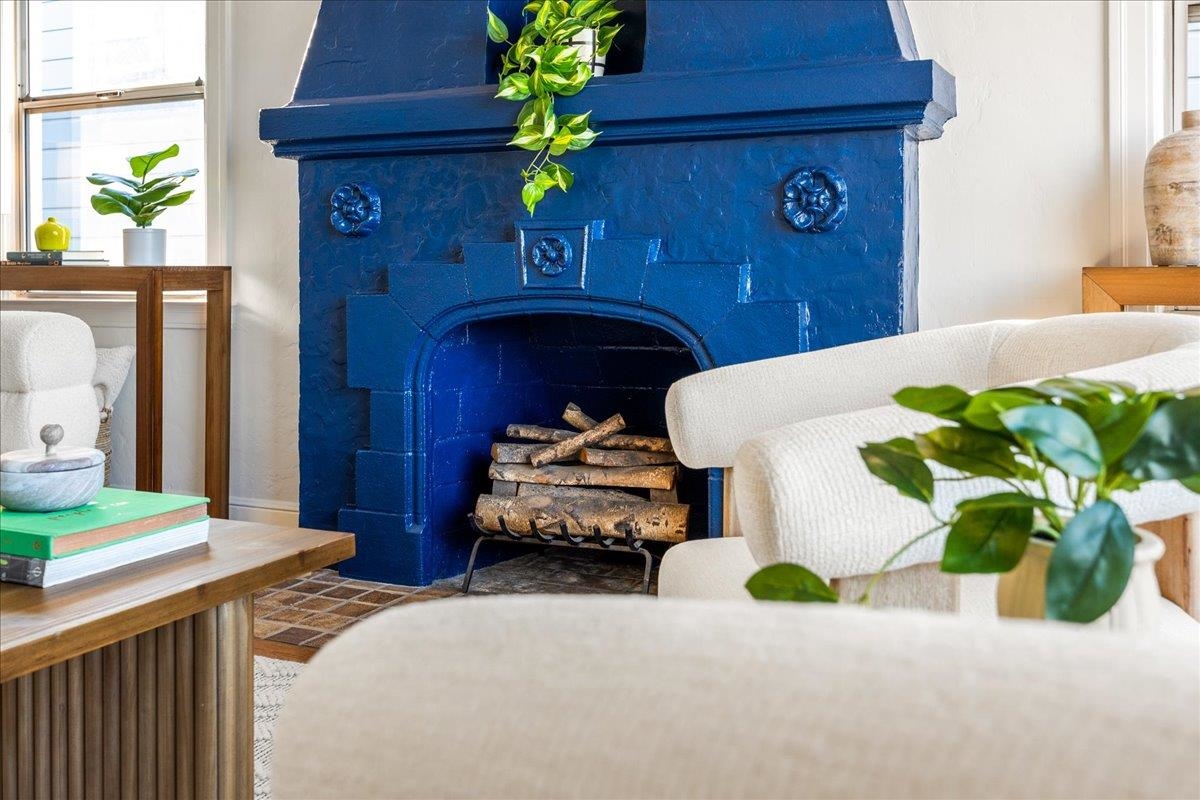 Detail Gallery Image 9 of 59 For 3439 E 18th St, Oakland,  CA 94601 - 3 Beds | 2/1 Baths