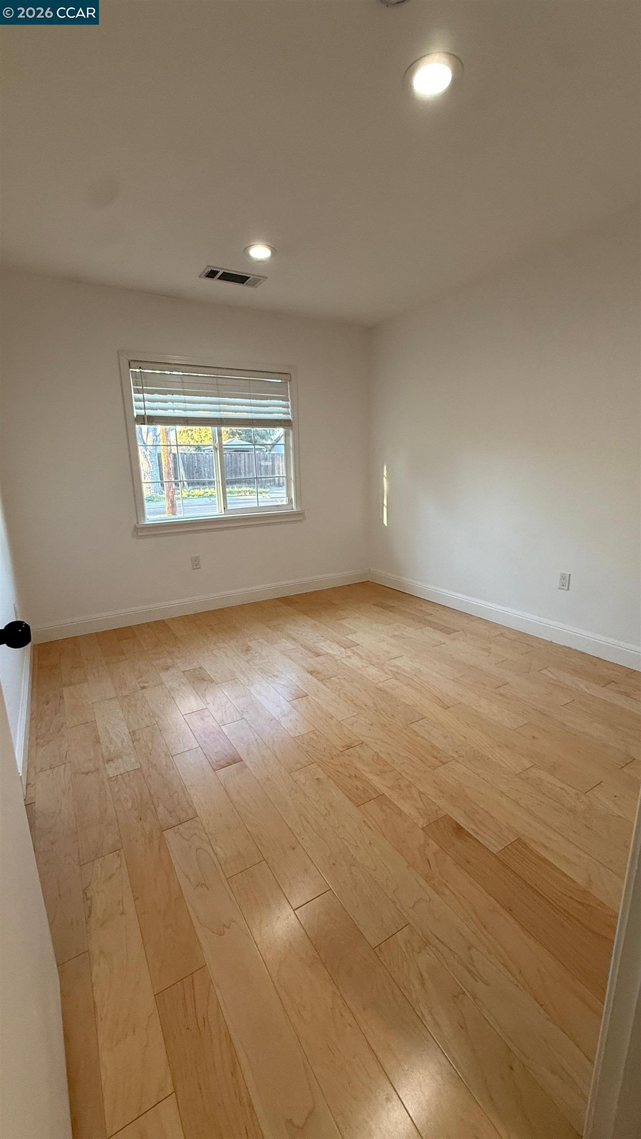 Detail Gallery Image 7 of 13 For 1568 Placer Dr, Concord,  CA 94521 - 3 Beds | 1 Baths