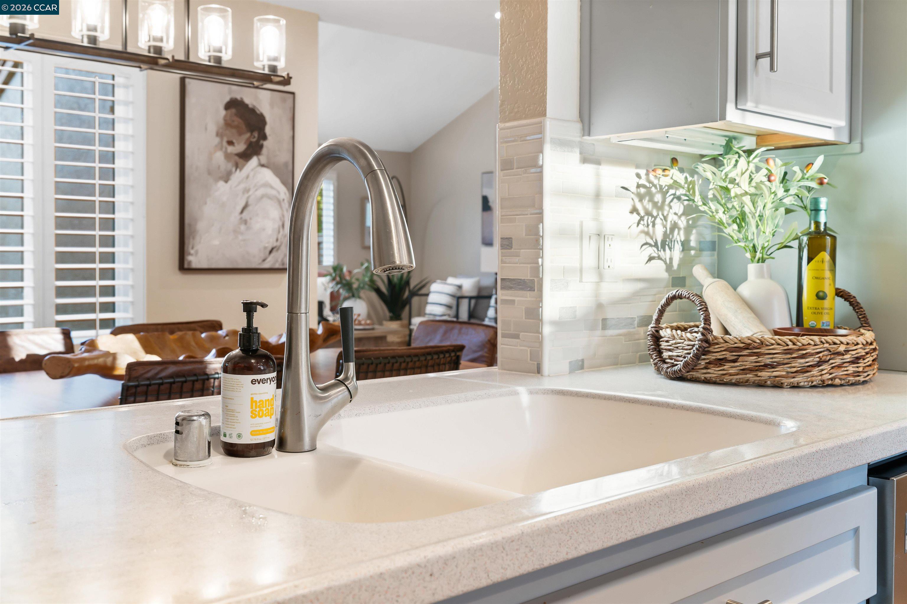 Detail Gallery Image 15 of 57 For 582 La Corso Dr, Walnut Creek,  CA 94598 - 3 Beds | 2 Baths