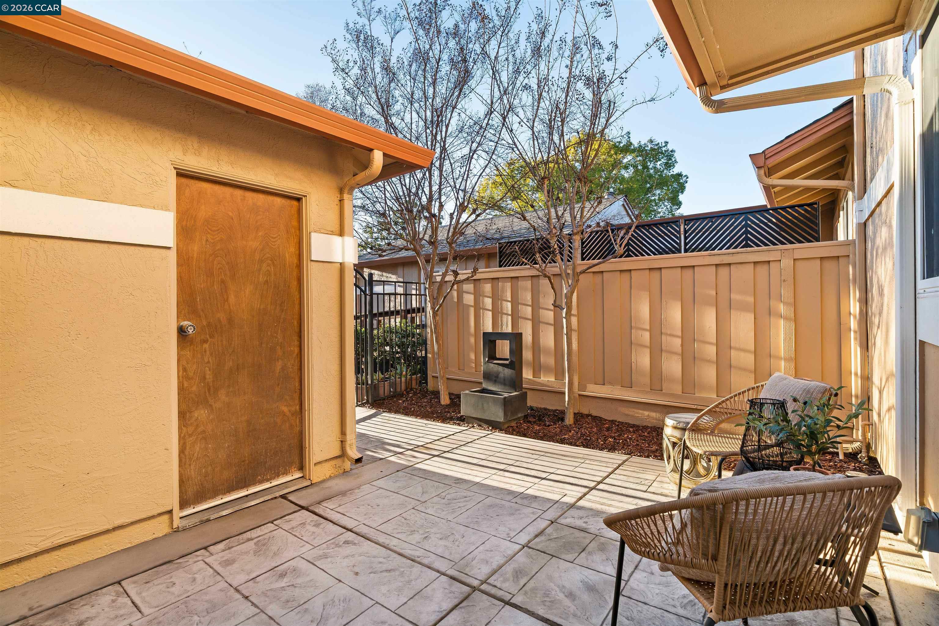 Detail Gallery Image 4 of 57 For 582 La Corso Dr, Walnut Creek,  CA 94598 - 3 Beds | 2 Baths