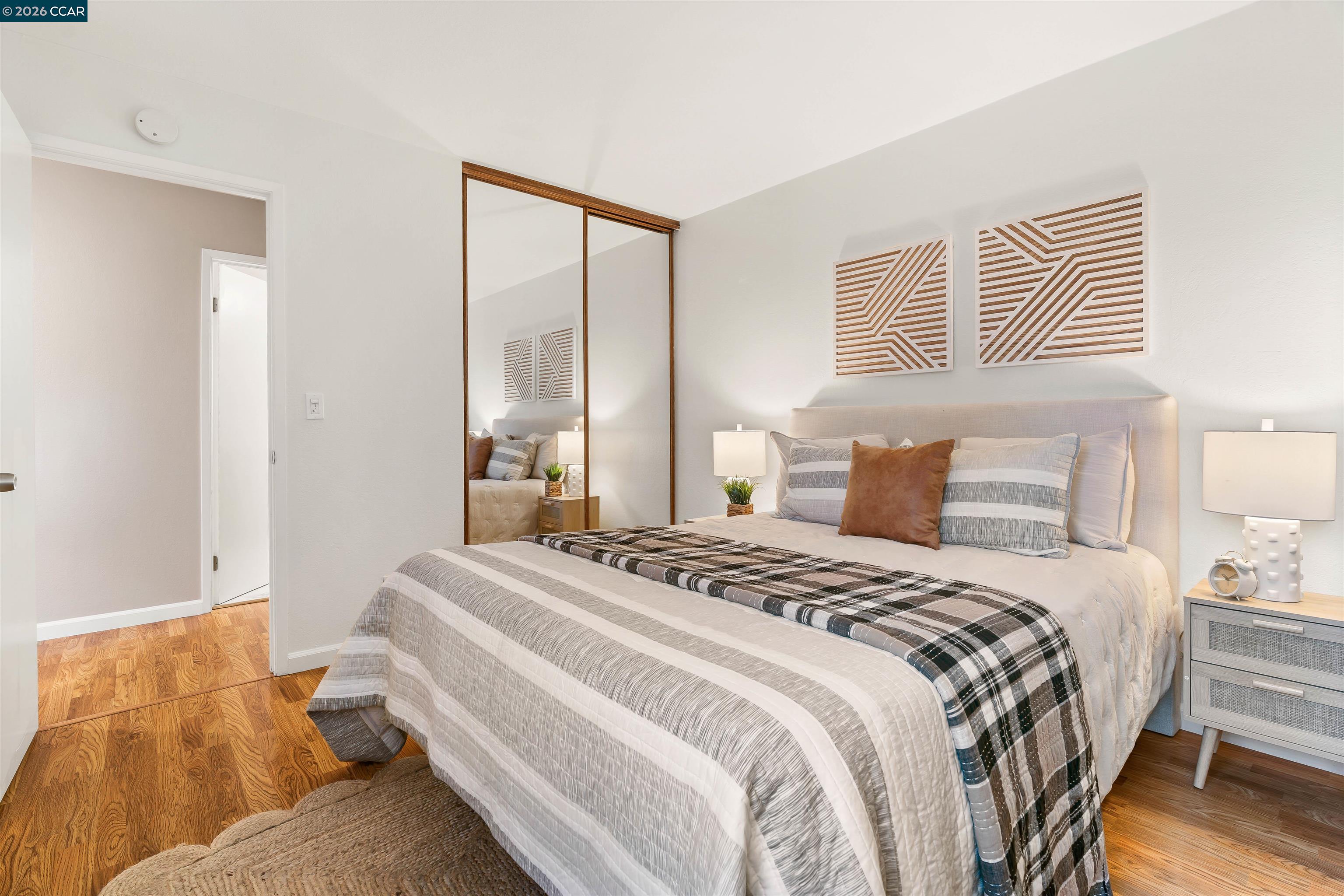 Detail Gallery Image 7 of 57 For 582 La Corso Dr, Walnut Creek,  CA 94598 - 3 Beds | 2 Baths