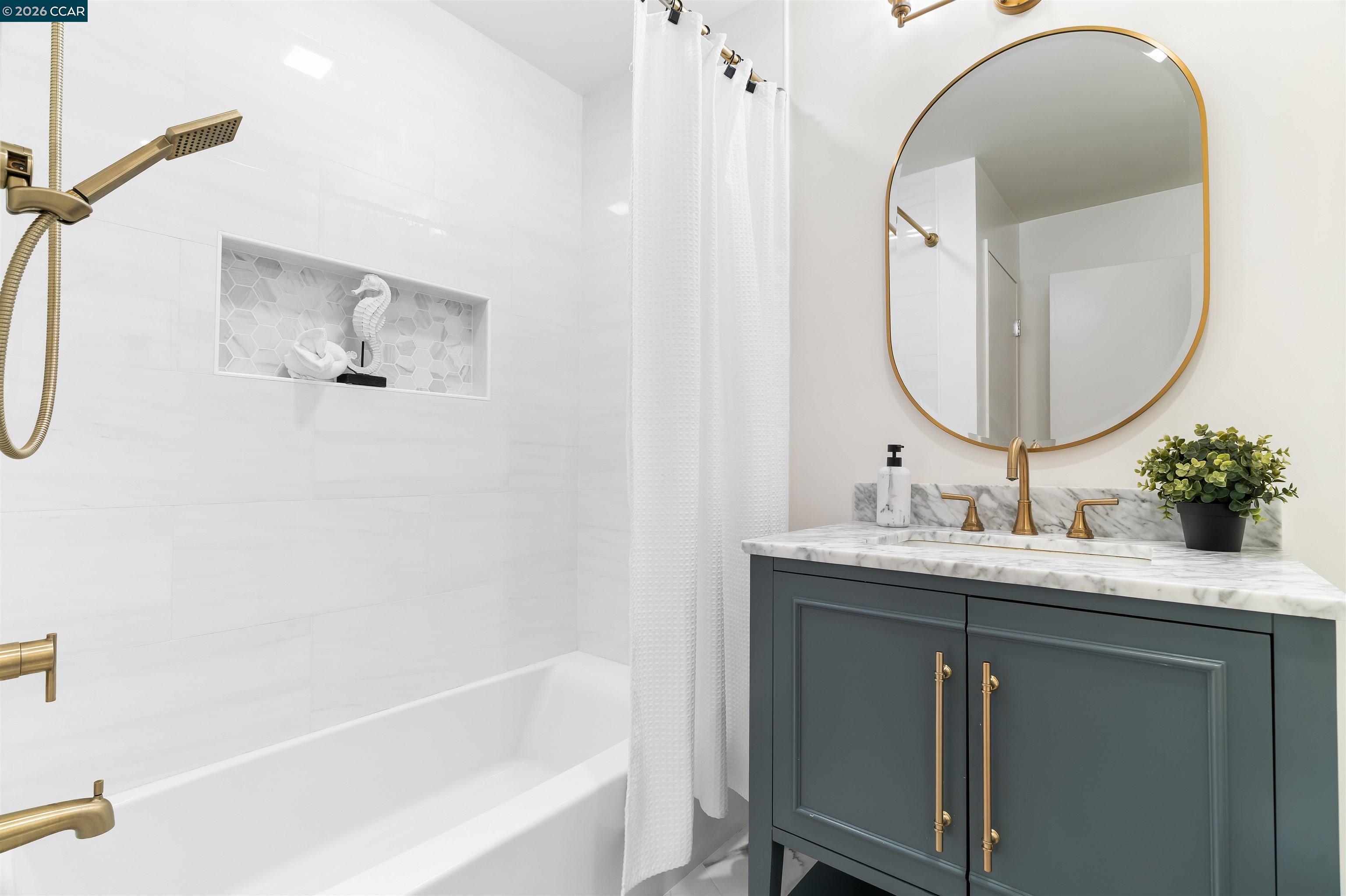 Detail Gallery Image 8 of 57 For 582 La Corso Dr, Walnut Creek,  CA 94598 - 3 Beds | 2 Baths