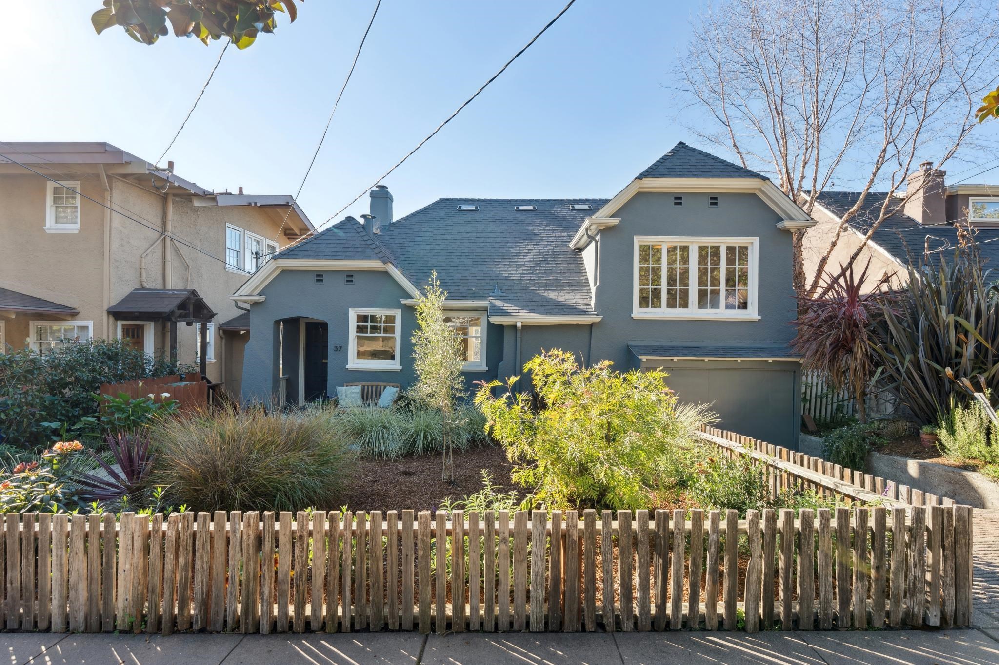 Detail Gallery Image 2 of 50 For 37 Monticello Ave, Piedmont,  CA 94611 - 3 Beds | 2 Baths