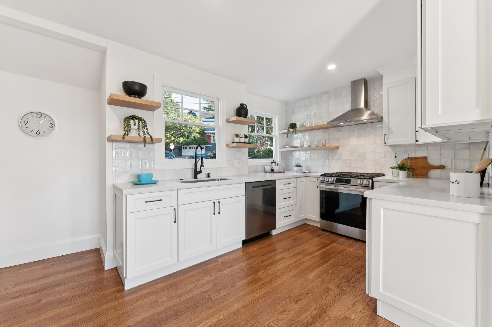 Detail Gallery Image 18 of 50 For 37 Monticello Ave, Piedmont,  CA 94611 - 3 Beds | 2 Baths
