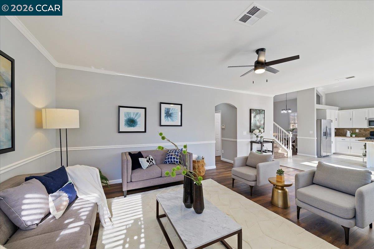 Detail Gallery Image 19 of 40 For 1100 Cherry Blossom Ln, Tracy,  CA 95377 - 4 Beds | 2/1 Baths