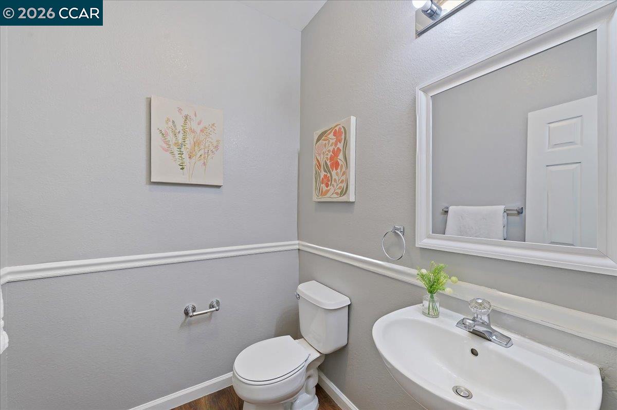 Detail Gallery Image 20 of 40 For 1100 Cherry Blossom Ln, Tracy,  CA 95377 - 4 Beds | 2/1 Baths