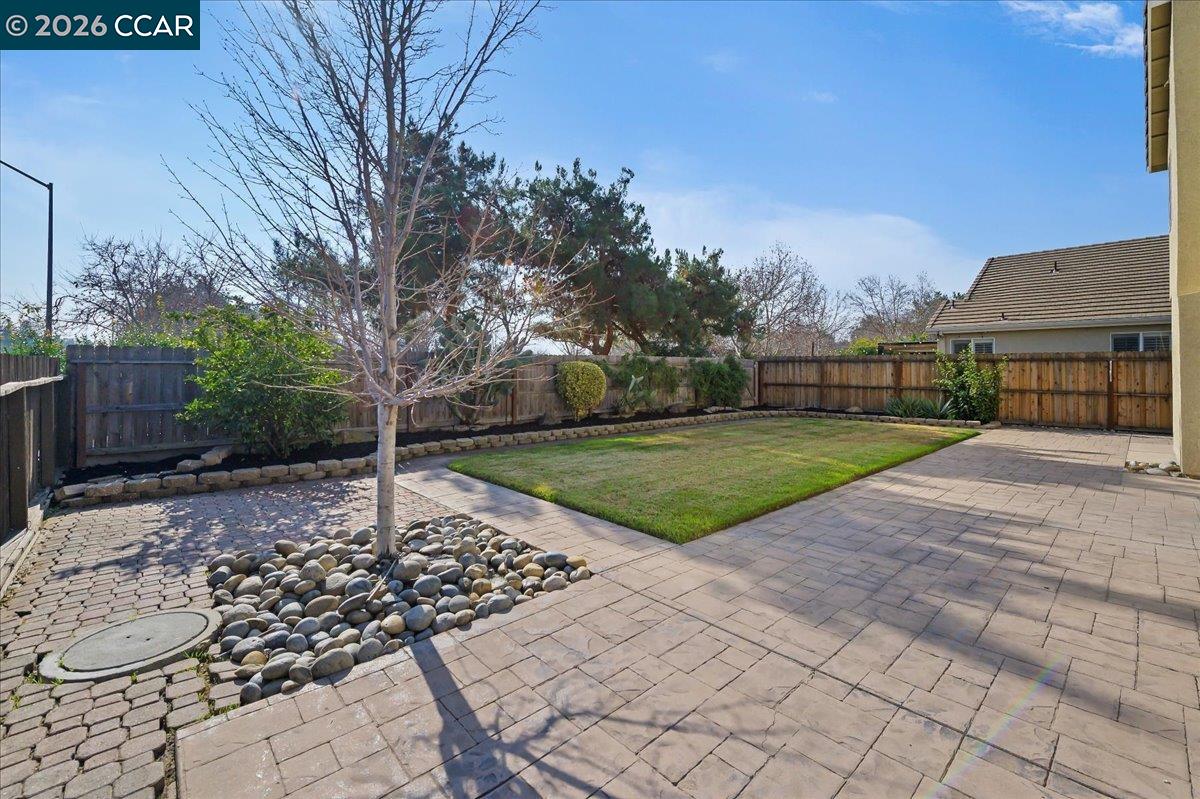 Detail Gallery Image 31 of 40 For 1100 Cherry Blossom Ln, Tracy,  CA 95377 - 4 Beds | 2/1 Baths