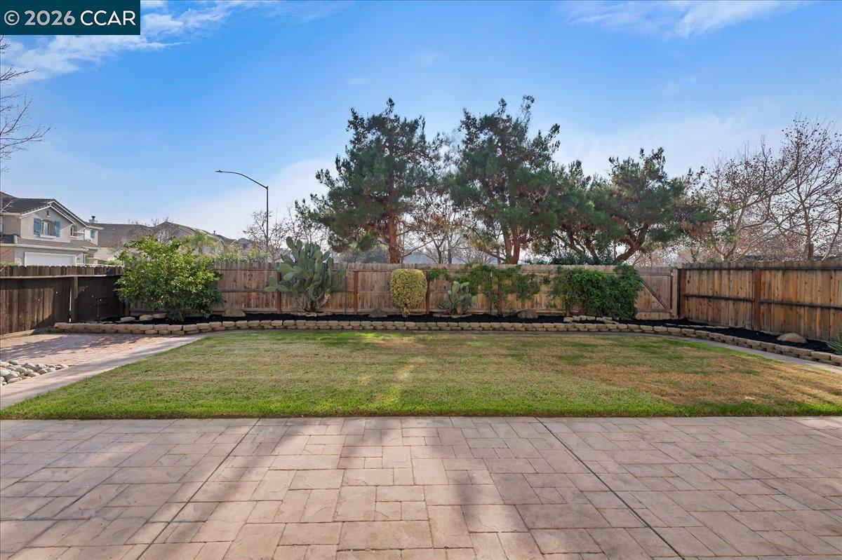 Detail Gallery Image 36 of 40 For 1100 Cherry Blossom Ln, Tracy,  CA 95377 - 4 Beds | 2/1 Baths