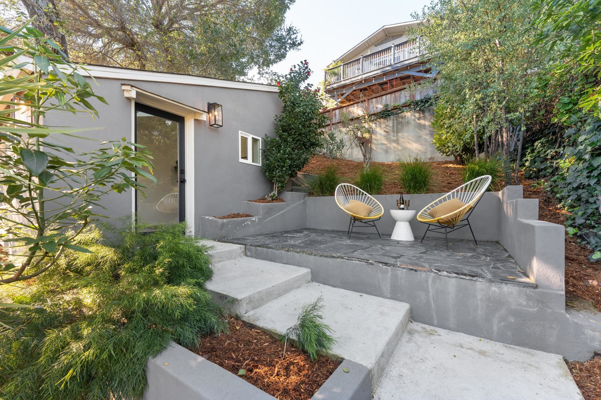 Detail Gallery Image 42 of 56 For 3945 Canon Ave, Oakland,  CA 94602 - 3 Beds | 2 Baths