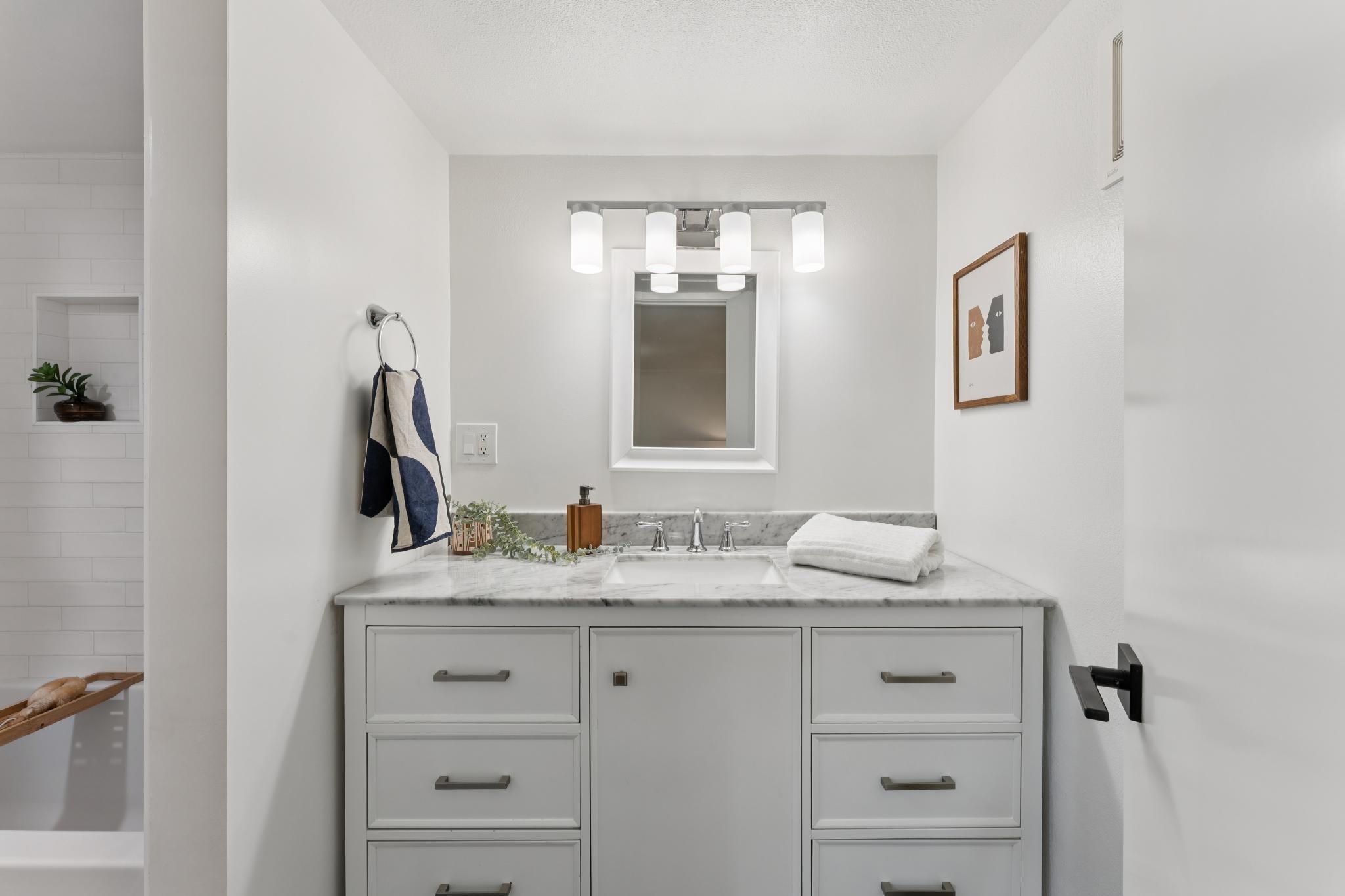 Detail Gallery Image 52 of 56 For 3945 Canon Ave, Oakland,  CA 94602 - 3 Beds | 2 Baths