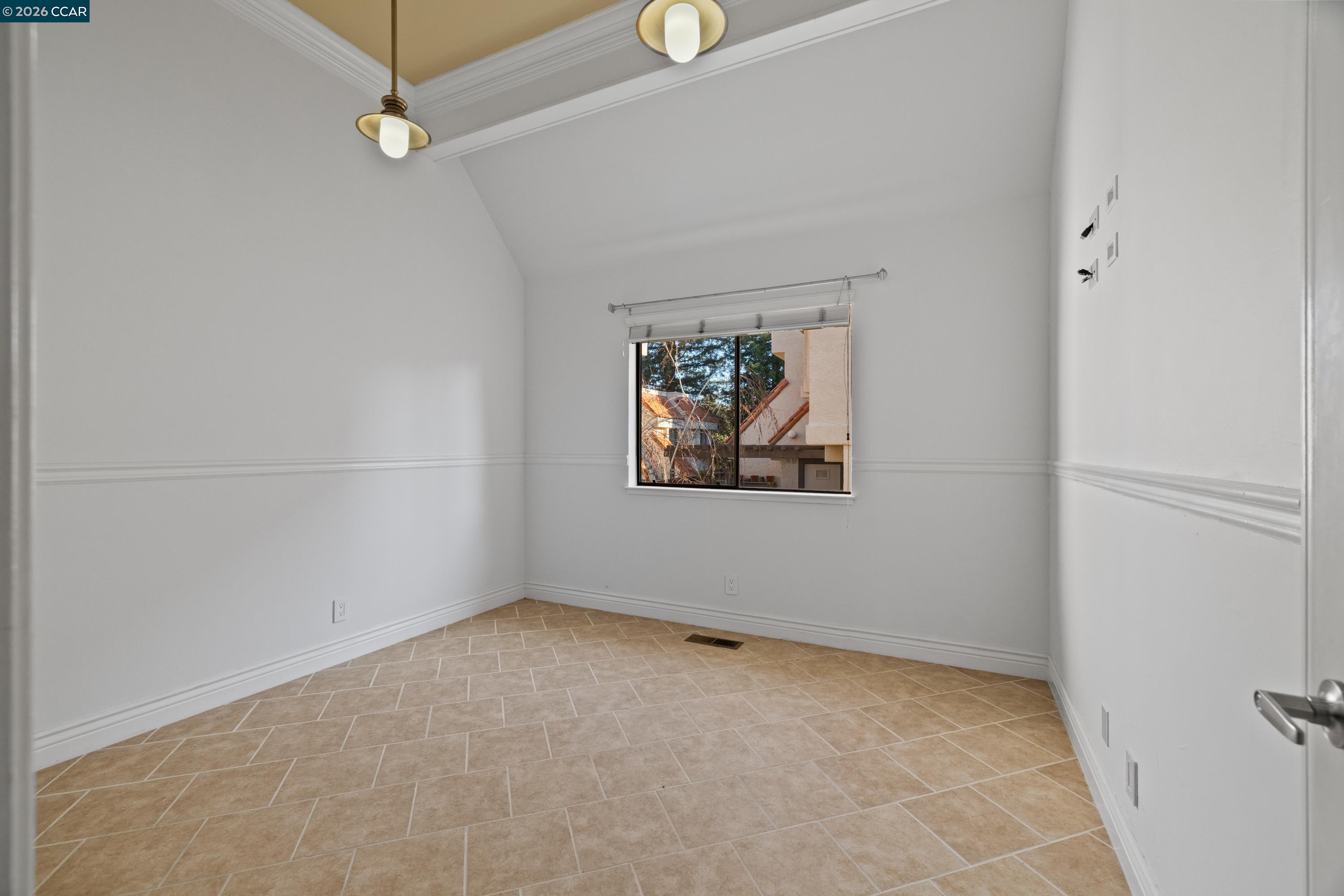 Photo #11: 41121183 Listing: Photo #11