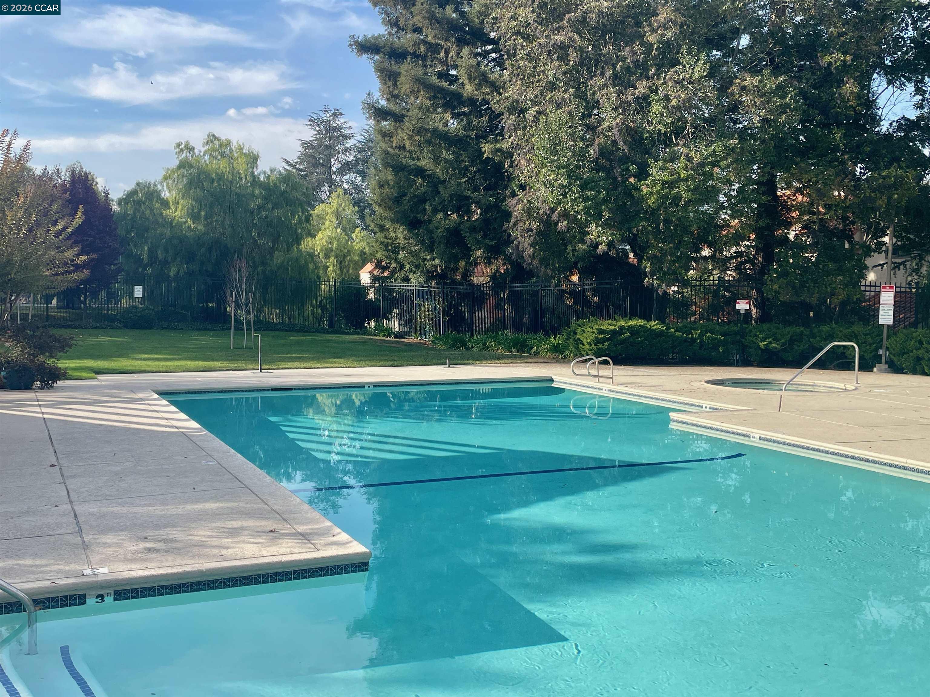 Photo #17: 41121183 Listing: Photo #17