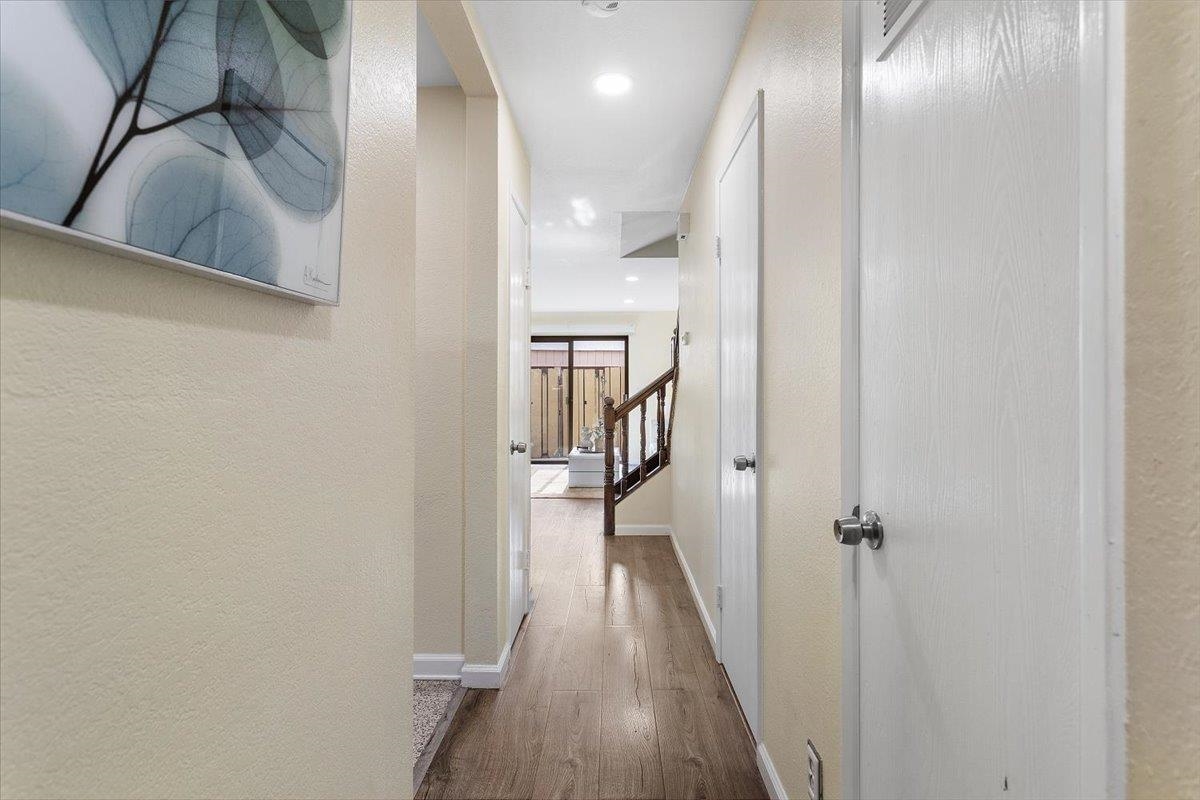 Detail Gallery Image 3 of 30 For 31131 Alvarado Niles Rd, Union City,  CA 94587 - 2 Beds | 1/1 Baths