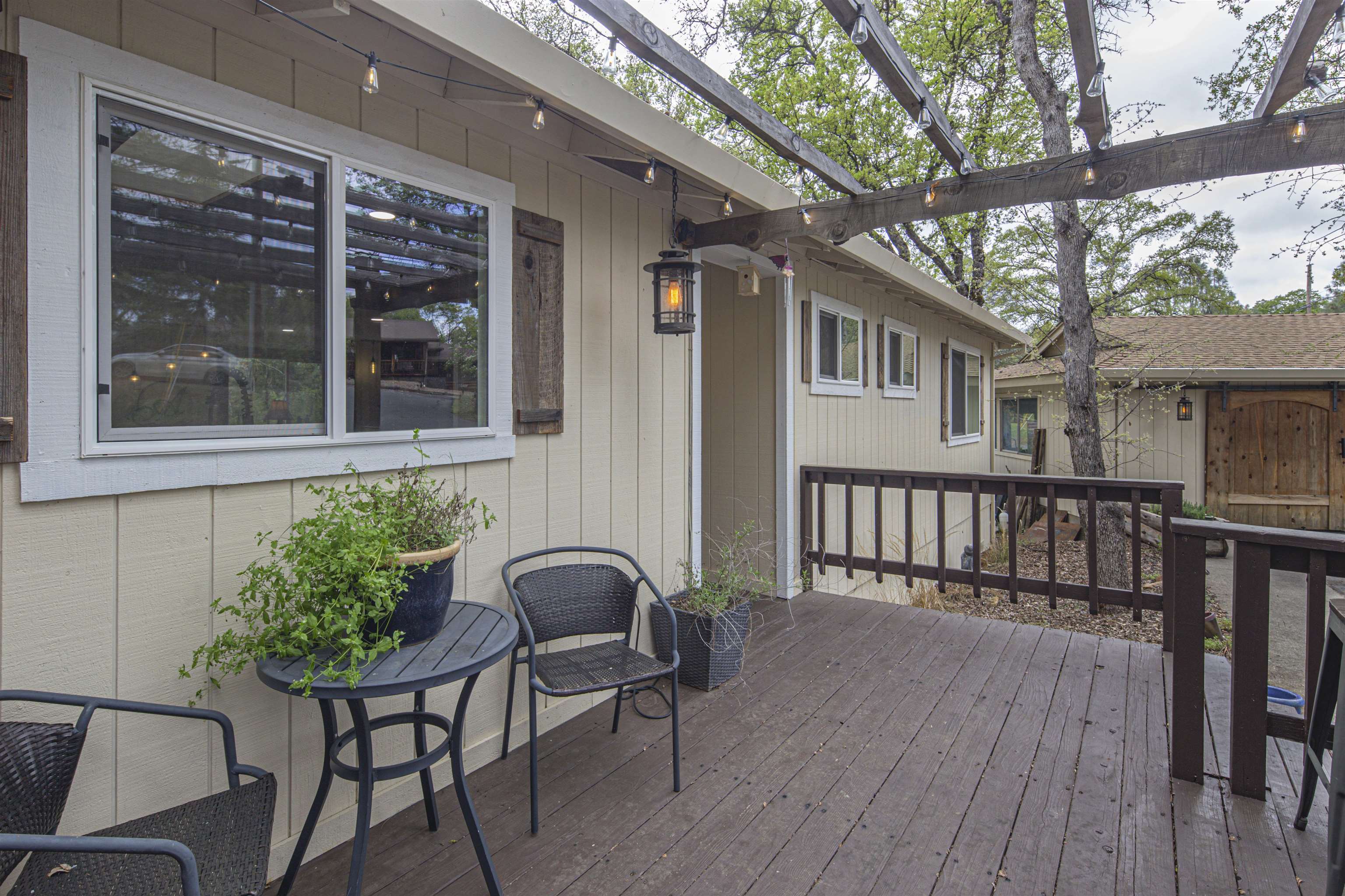 Detail Gallery Image 3 of 42 For 12874 Green Valley Cir, Groveland,  CA 95321 - 3 Beds | 2 Baths