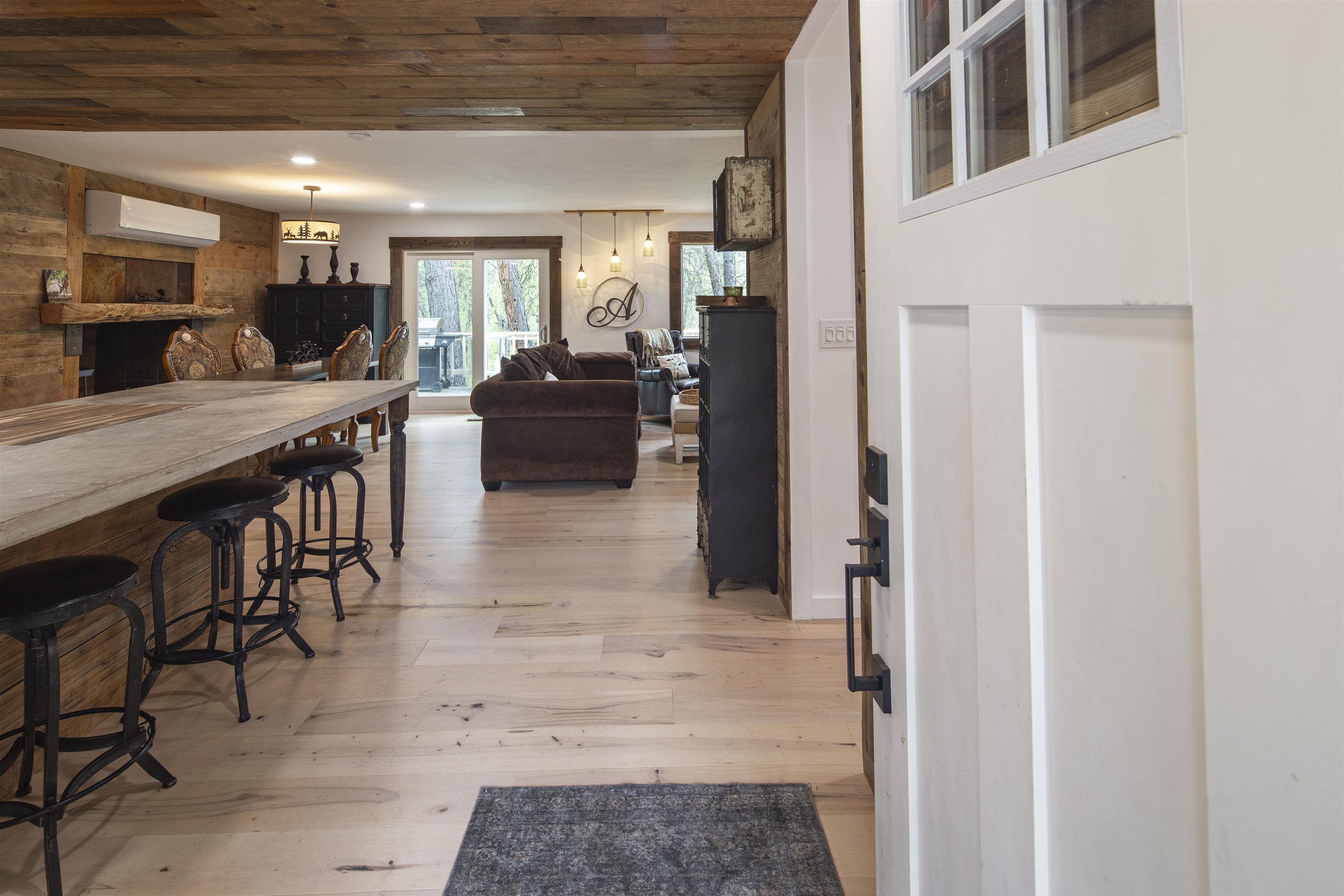 Detail Gallery Image 4 of 42 For 12874 Green Valley Cir, Groveland,  CA 95321 - 3 Beds | 2 Baths