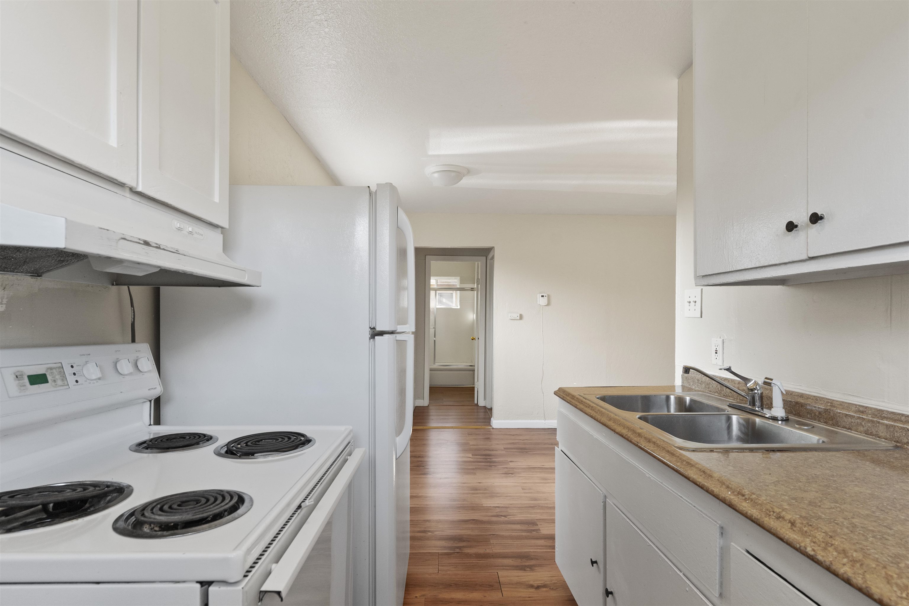 Detail Gallery Image 13 of 22 For 128 Catron Dr, Oakland,  CA 94603 - – Beds | – Baths