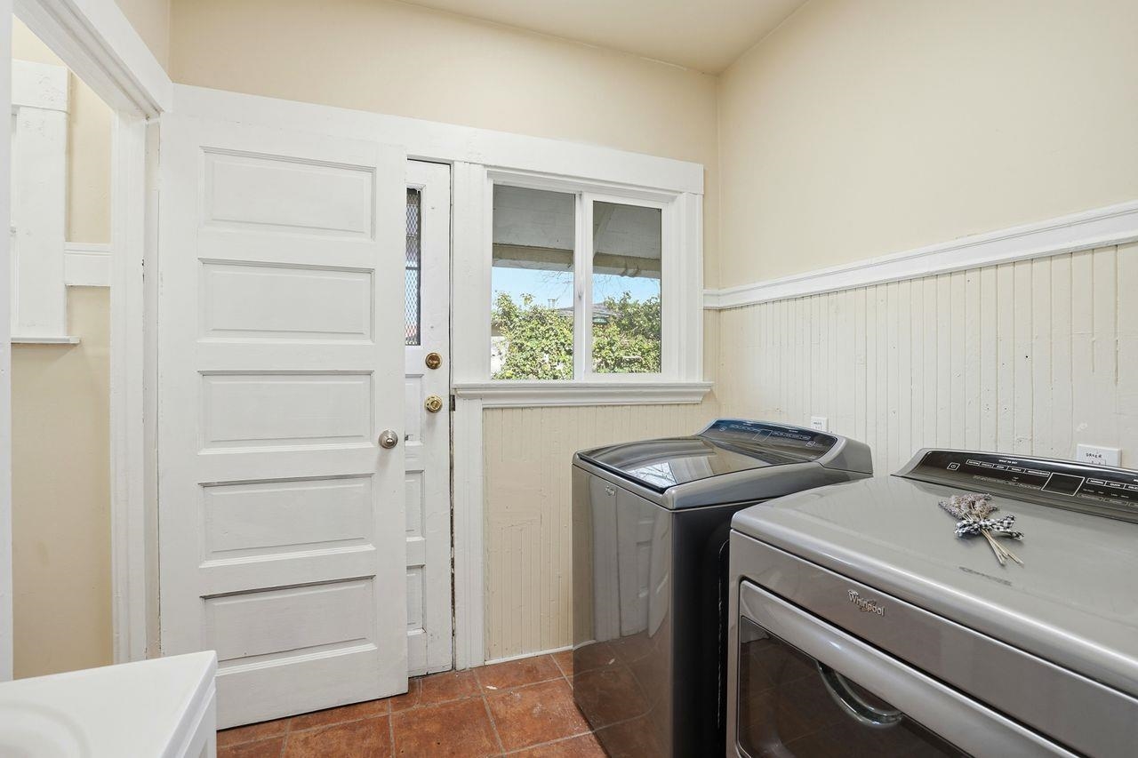 Detail Gallery Image 34 of 41 For 604 56th St, Oakland,  CA 94609 - 4 Beds | 1 Baths