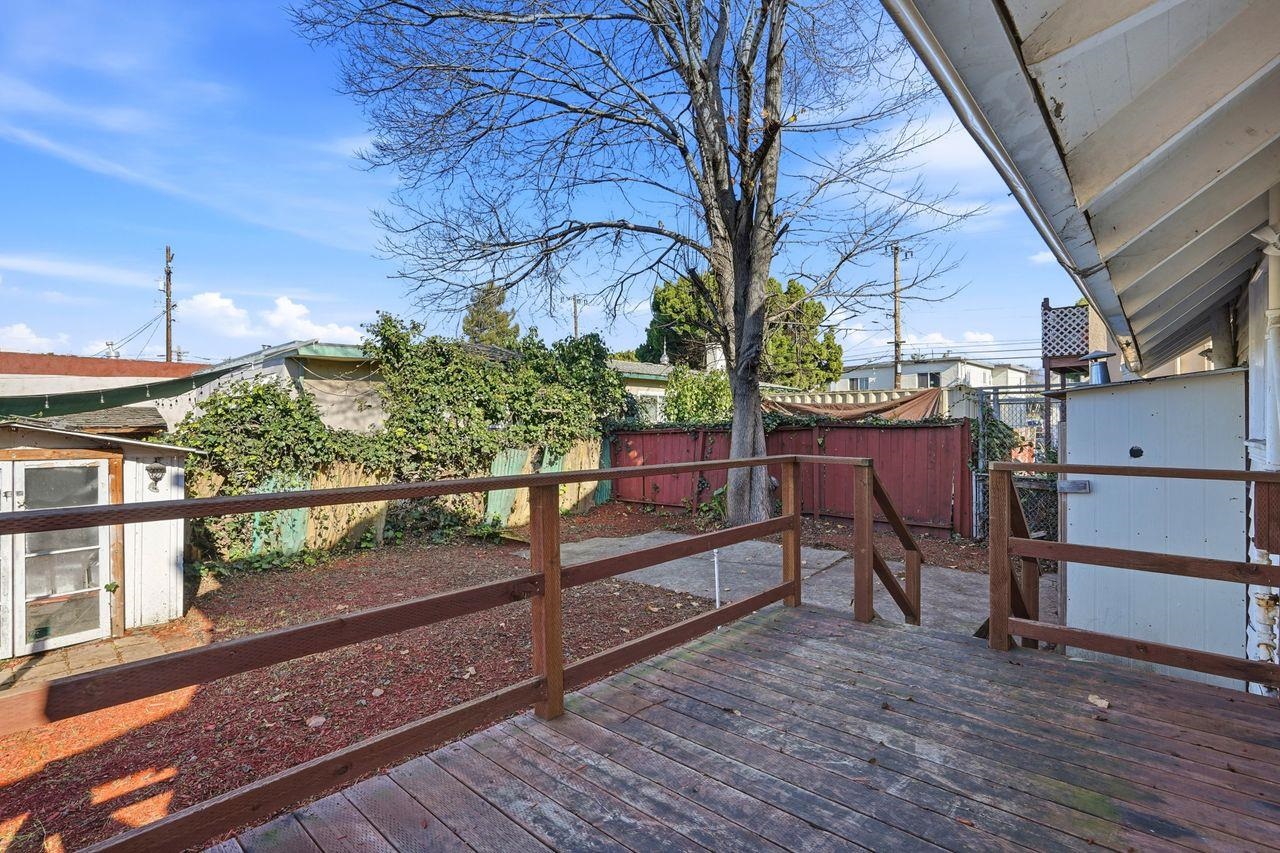 Detail Gallery Image 37 of 41 For 604 56th St, Oakland,  CA 94609 - 4 Beds | 1 Baths