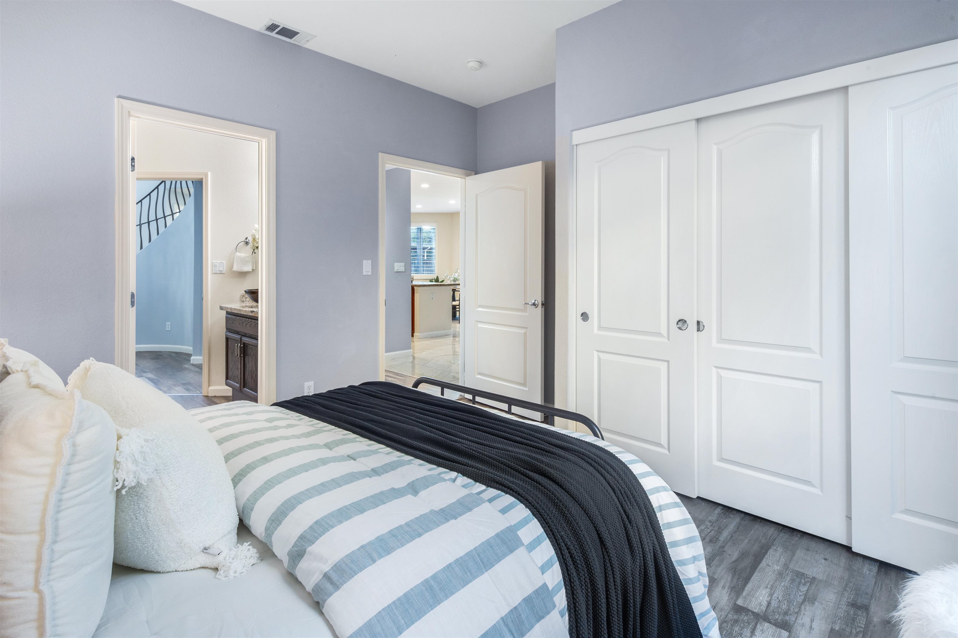 Detail Gallery Image 23 of 60 For 1834 Sanger Peak Way, Antioch,  CA 94531 - 5 Beds | 3 Baths