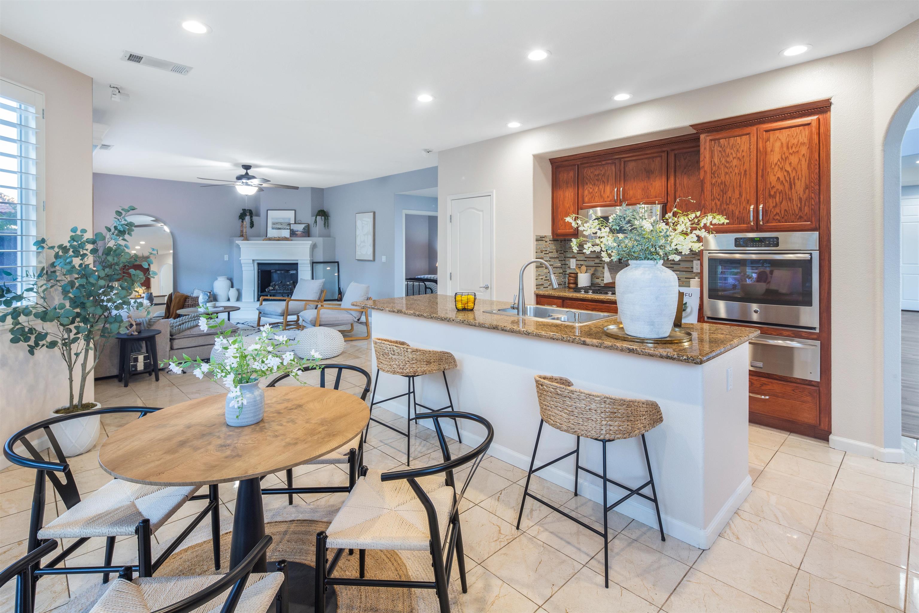 Detail Gallery Image 25 of 60 For 1834 Sanger Peak Way, Antioch,  CA 94531 - 5 Beds | 3 Baths