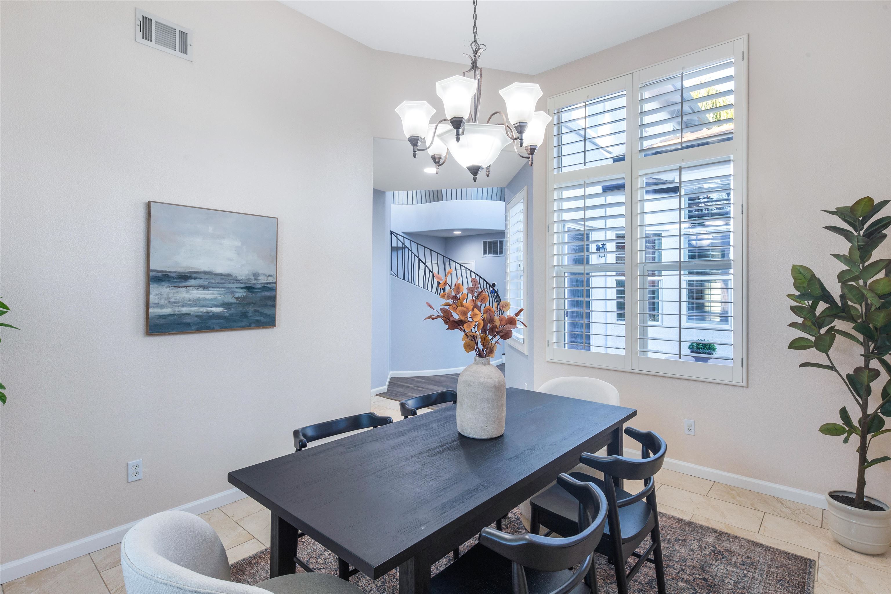 Detail Gallery Image 29 of 60 For 1834 Sanger Peak Way, Antioch,  CA 94531 - 5 Beds | 3 Baths