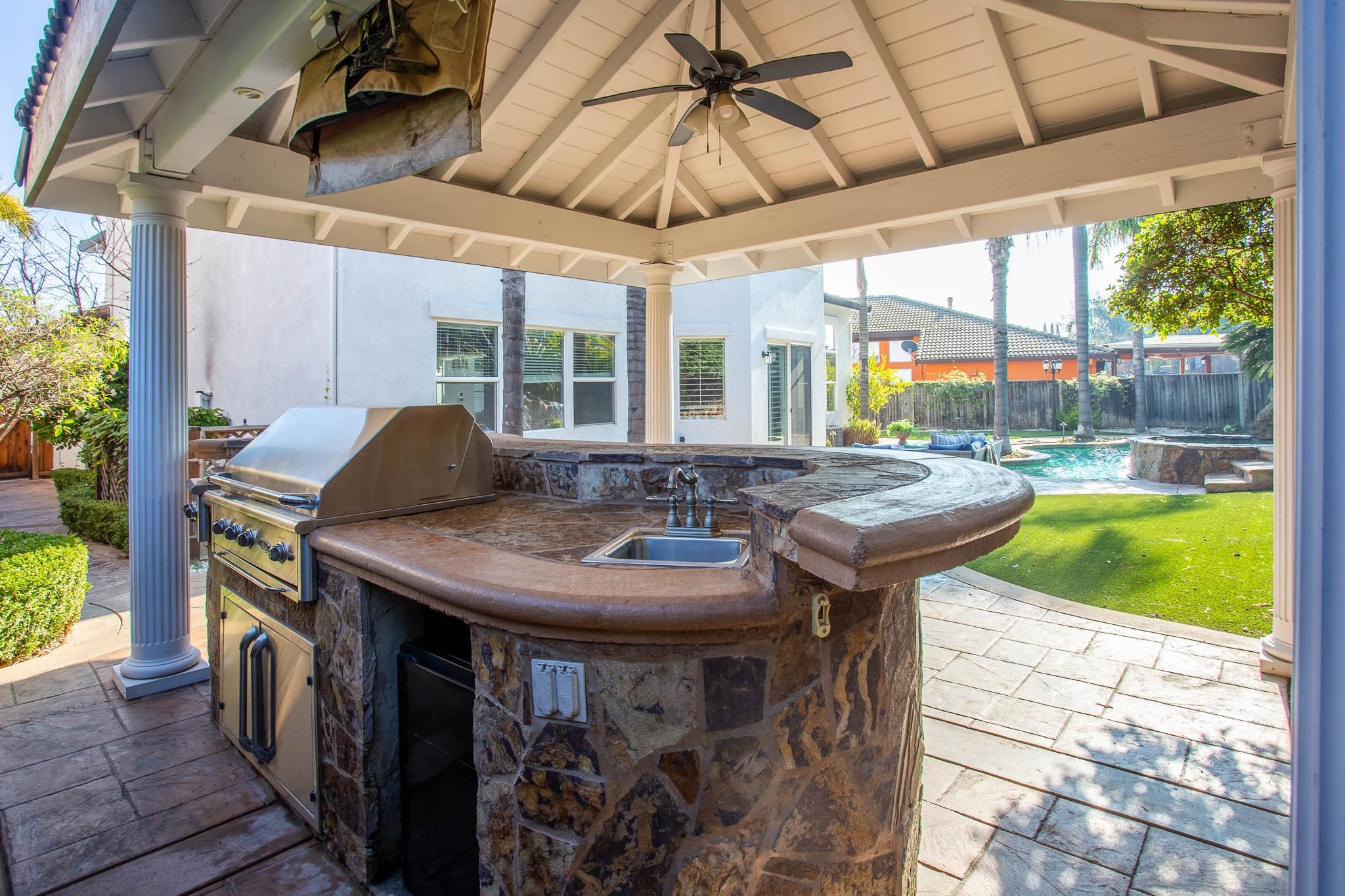 Detail Gallery Image 49 of 60 For 1834 Sanger Peak Way, Antioch,  CA 94531 - 5 Beds | 3 Baths