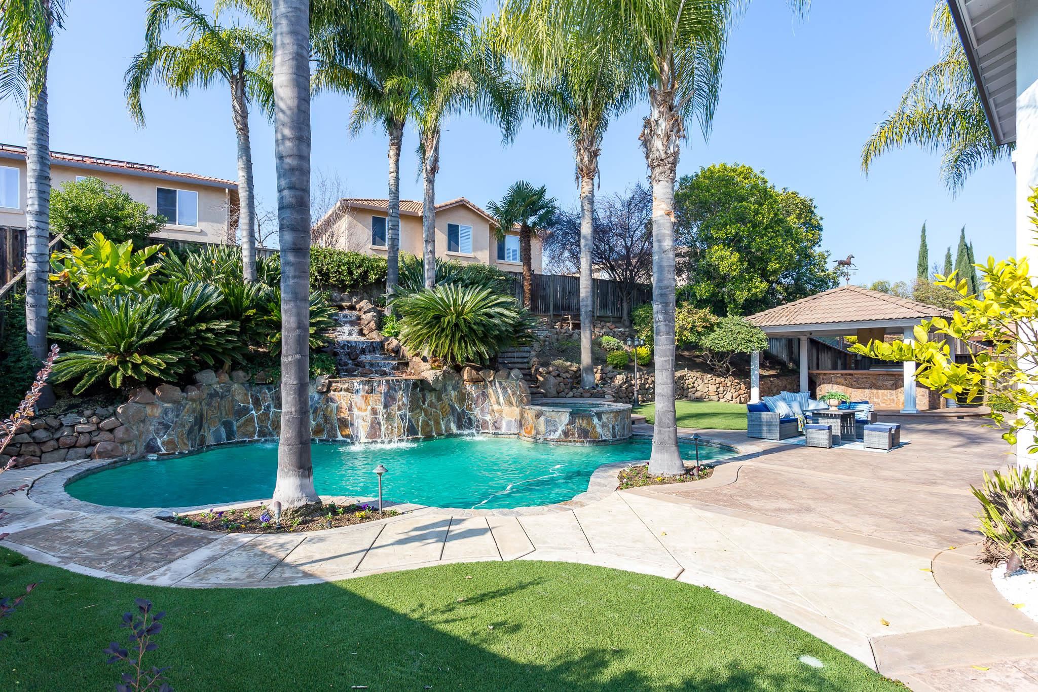 Detail Gallery Image 54 of 60 For 1834 Sanger Peak Way, Antioch,  CA 94531 - 5 Beds | 3 Baths