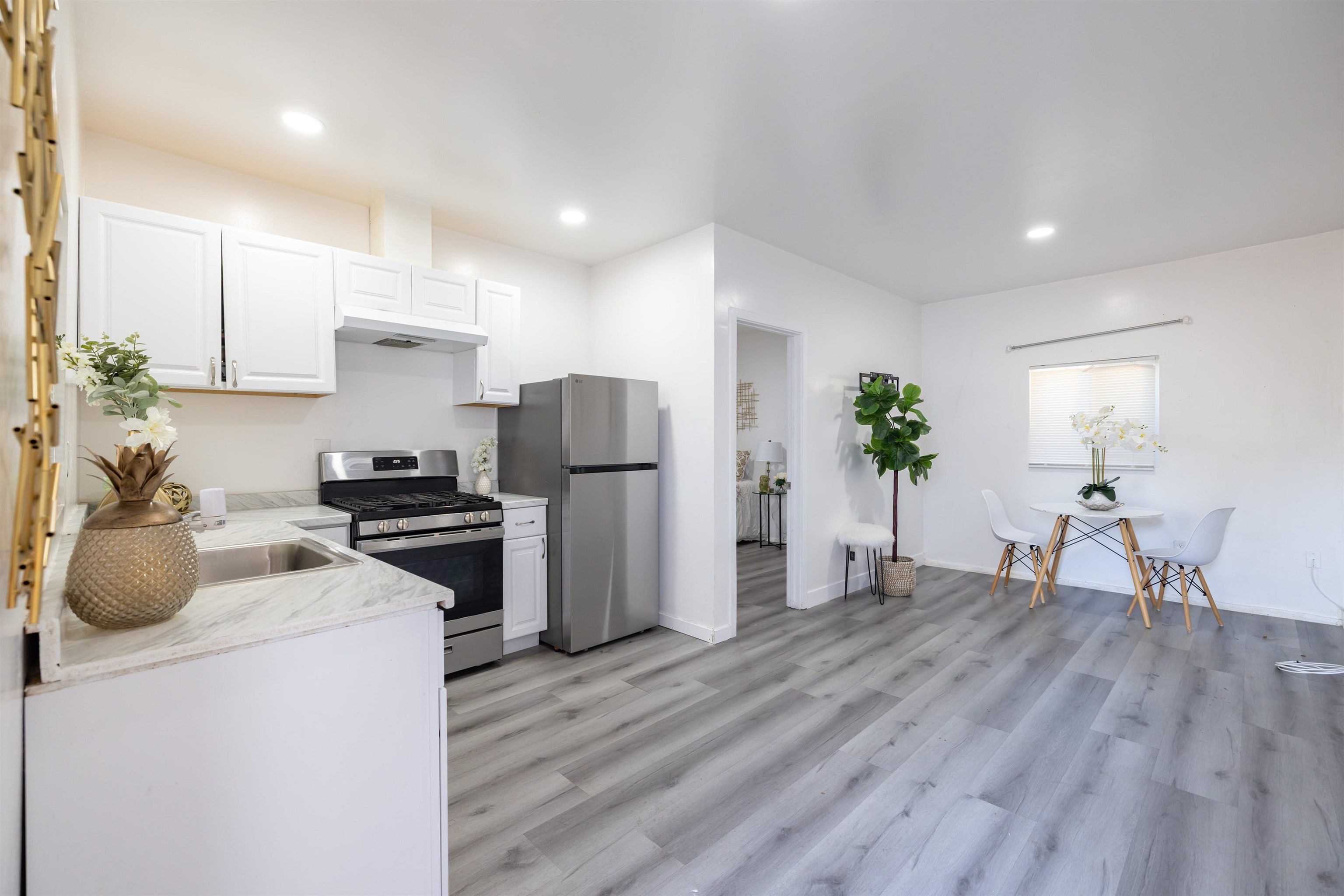 Detail Gallery Image 32 of 47 For 592 Willow Ave, Hayward,  CA 94541 - 6 Beds | 4 Baths