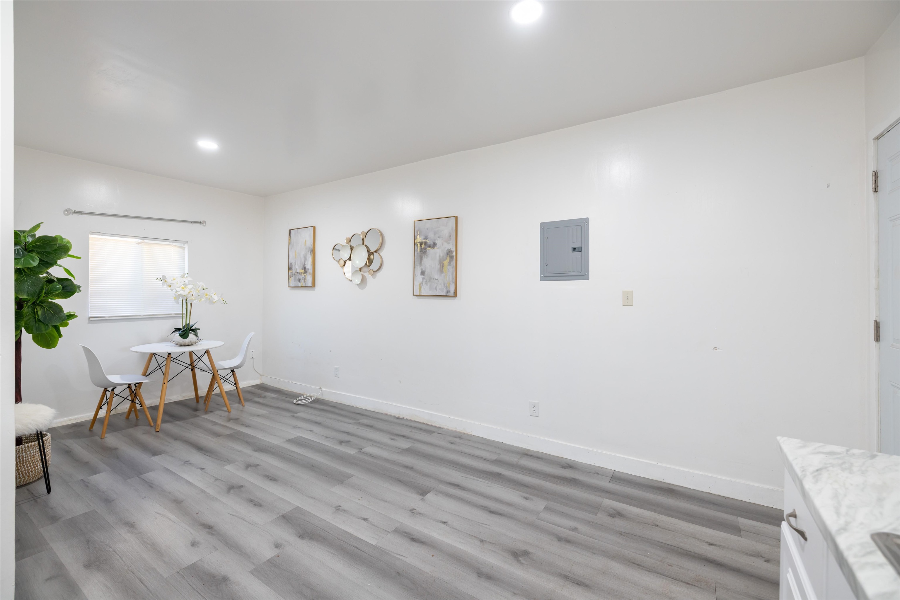 Detail Gallery Image 33 of 47 For 592 Willow Ave, Hayward,  CA 94541 - 6 Beds | 4 Baths