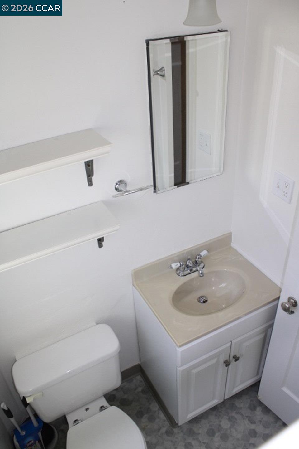 Detail Gallery Image 12 of 19 For 508 Civic Center St #500,  Richmond,  CA 94804 - 1 Beds | 1 Baths