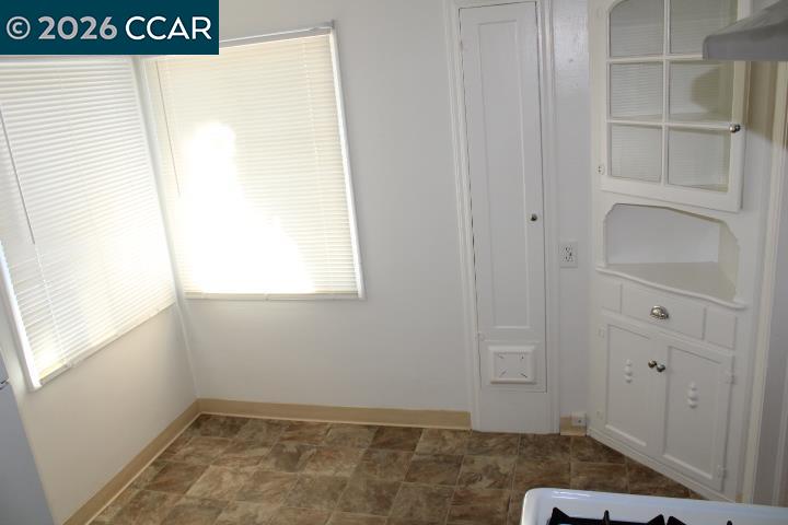 Detail Gallery Image 8 of 19 For 508 Civic Center St #500,  Richmond,  CA 94804 - 1 Beds | 1 Baths