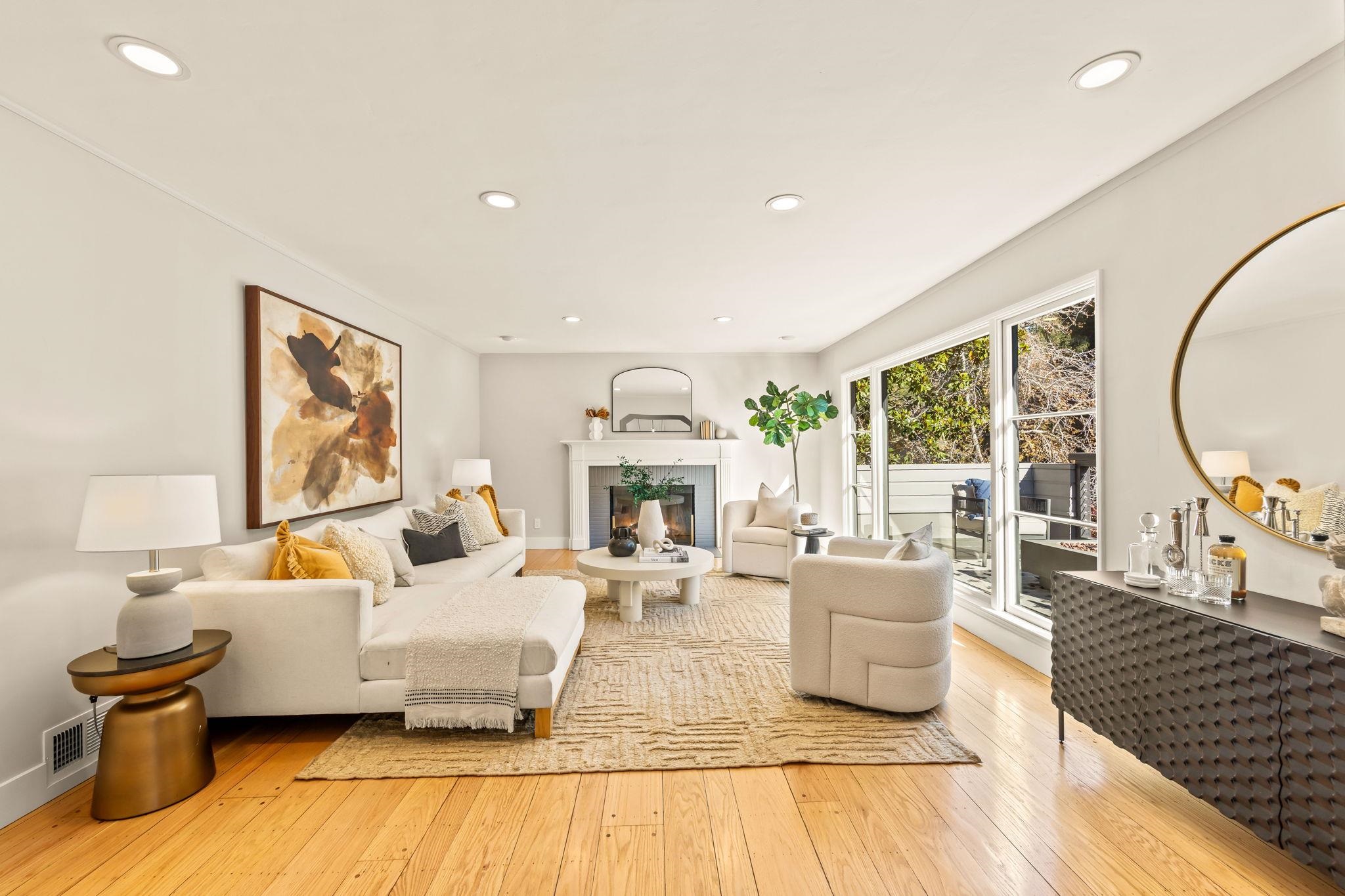 Detail Gallery Image 5 of 43 For 1678 Trestle Glen Rd., Oakland,  CA 94610 - 3 Beds | 2 Baths