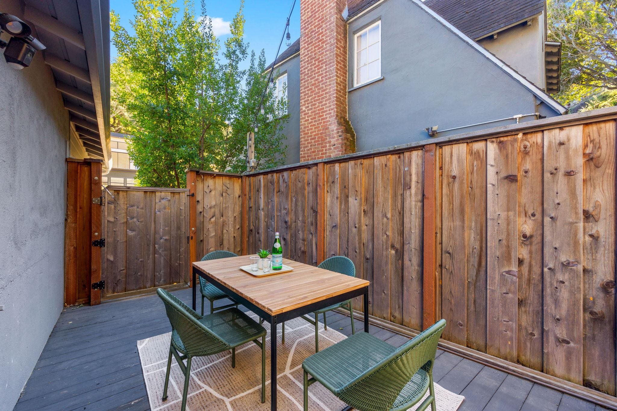 Detail Gallery Image 40 of 43 For 1678 Trestle Glen Rd., Oakland,  CA 94610 - 3 Beds | 2 Baths